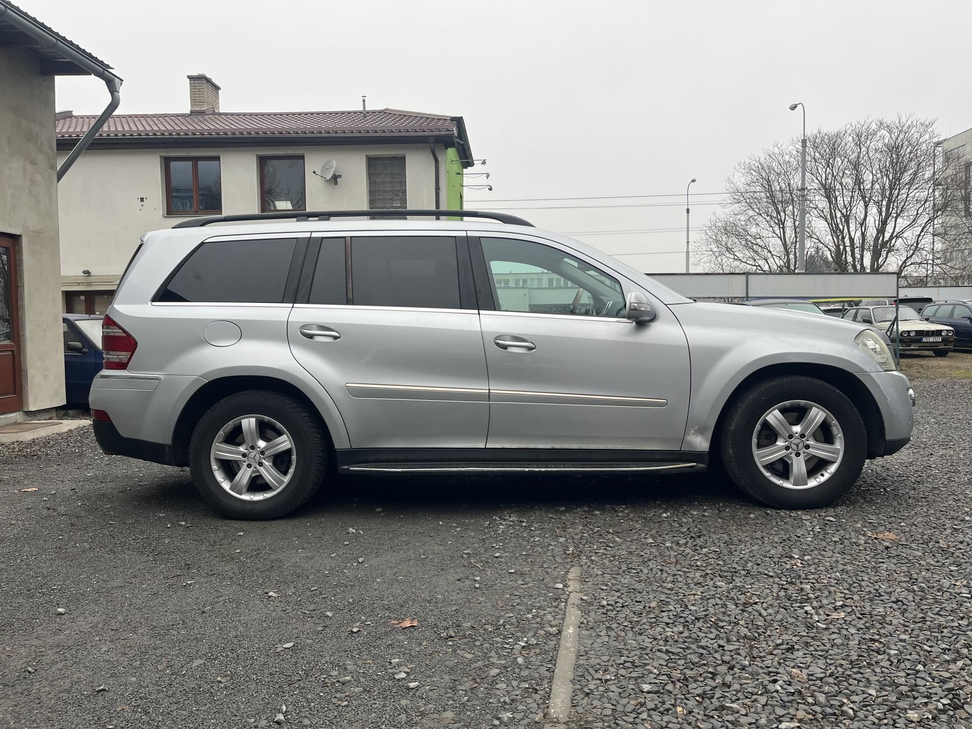 Mercedes-Benz GL, 500 LPG 285 Kw 7 MÍST - fotka 4