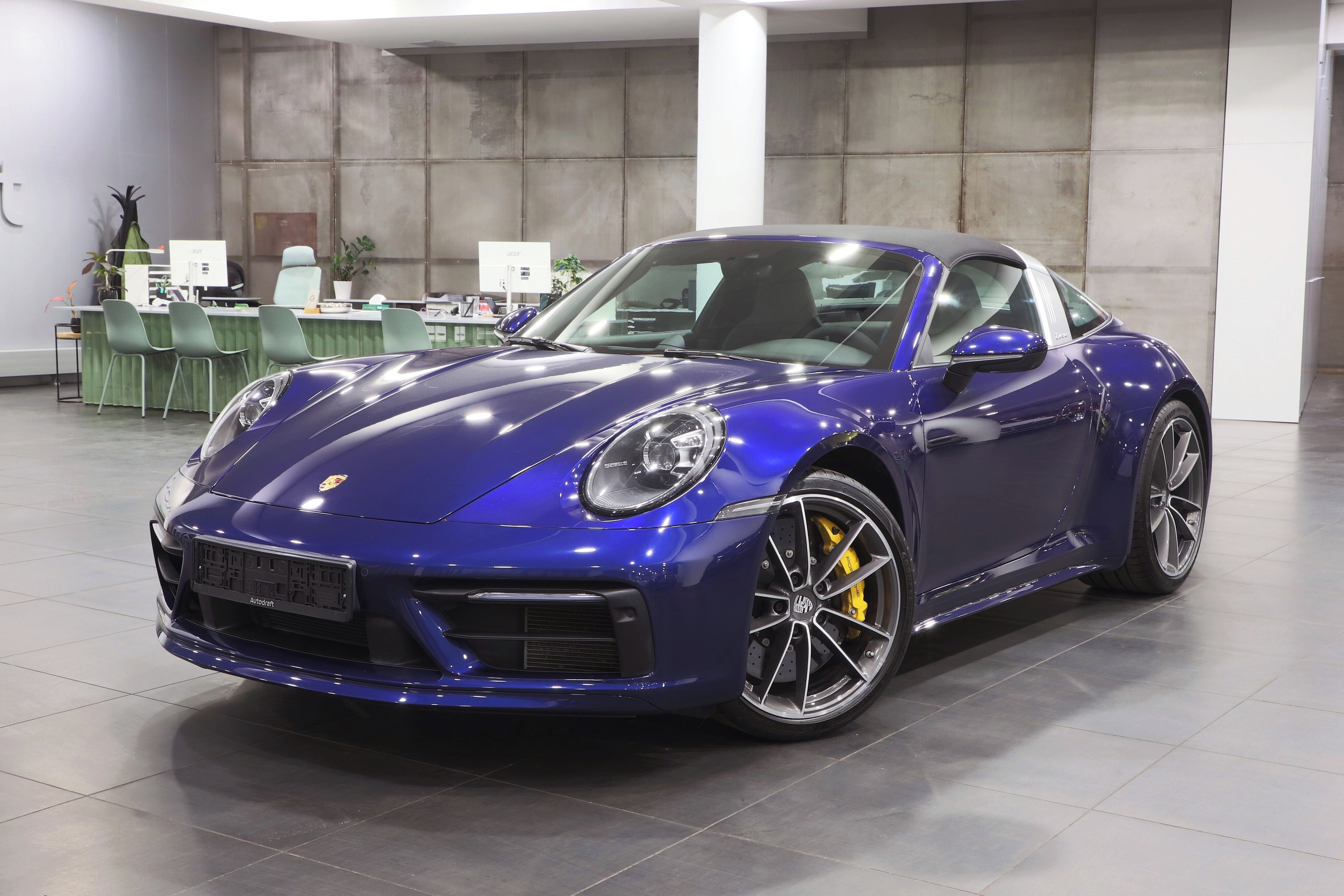Porsche 911, 911 Targa 4S / Manual / PCCB - fotka 2