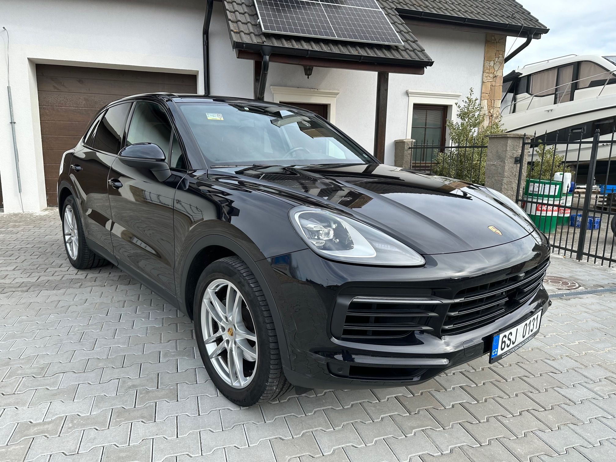 Porsche Cayenne, 2xpneu, 3.0, 250kw - fotka 4