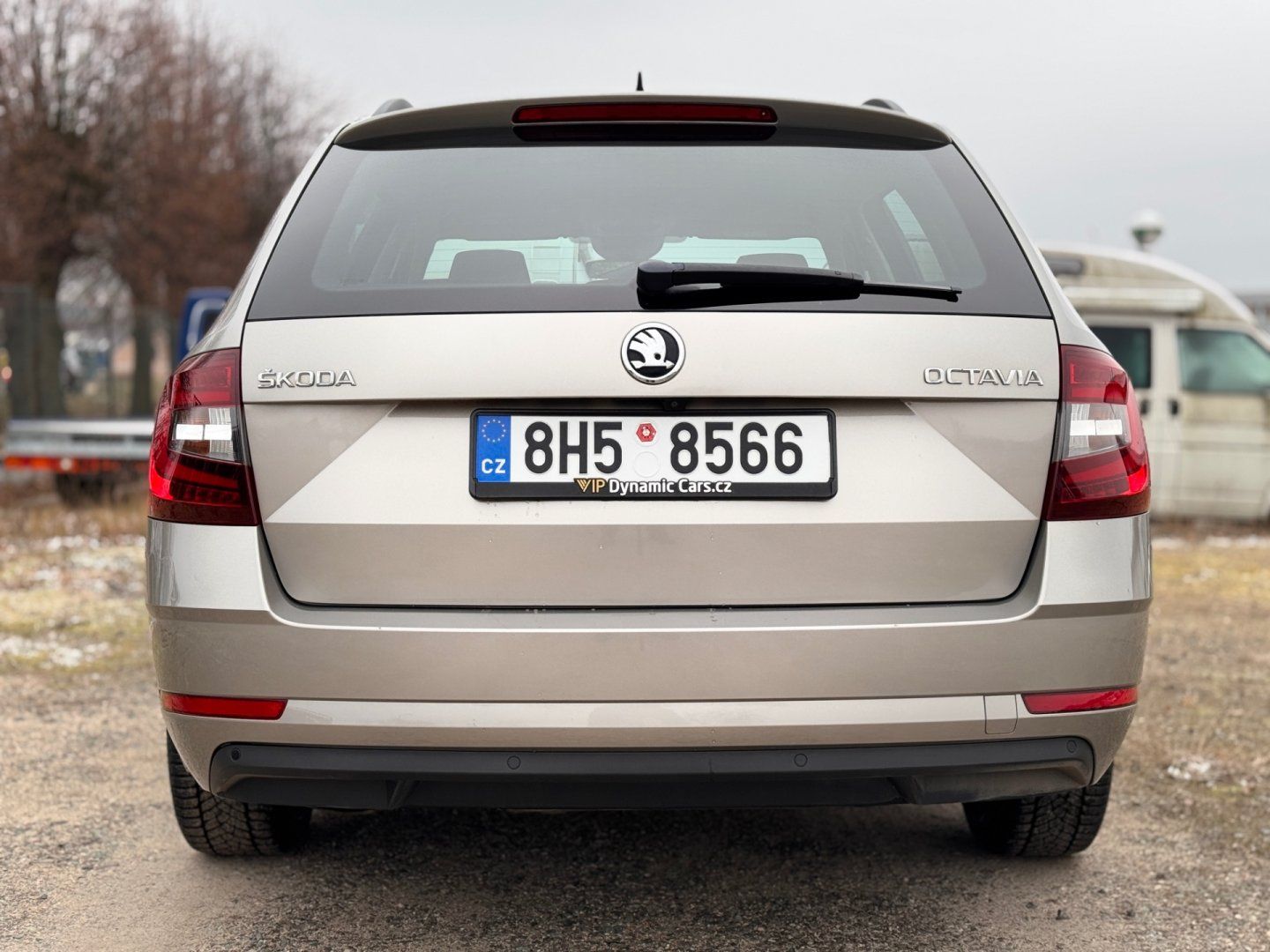 Škoda Octavia, 2.0 TDI DSG Drive LED WEBASTO - fotka 5