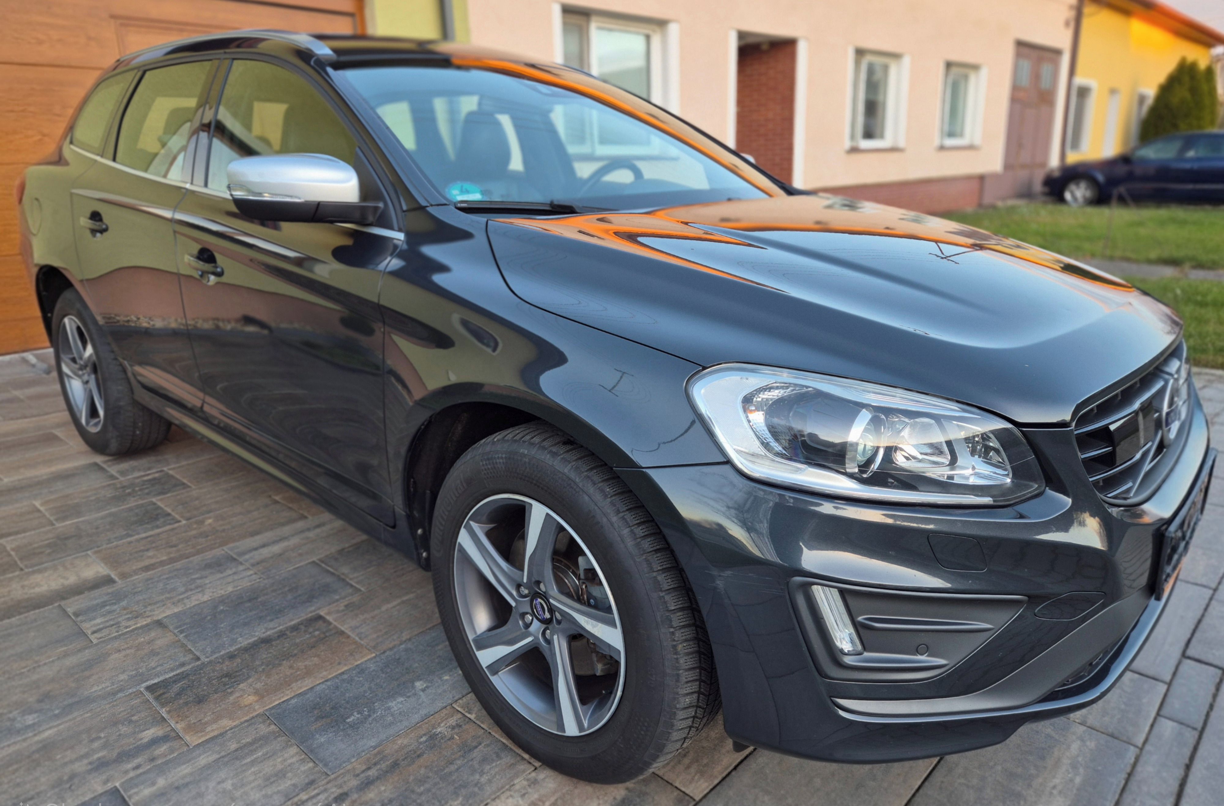 Volvo XC60, XC60 D5 158kw Rdesing - fotka 3