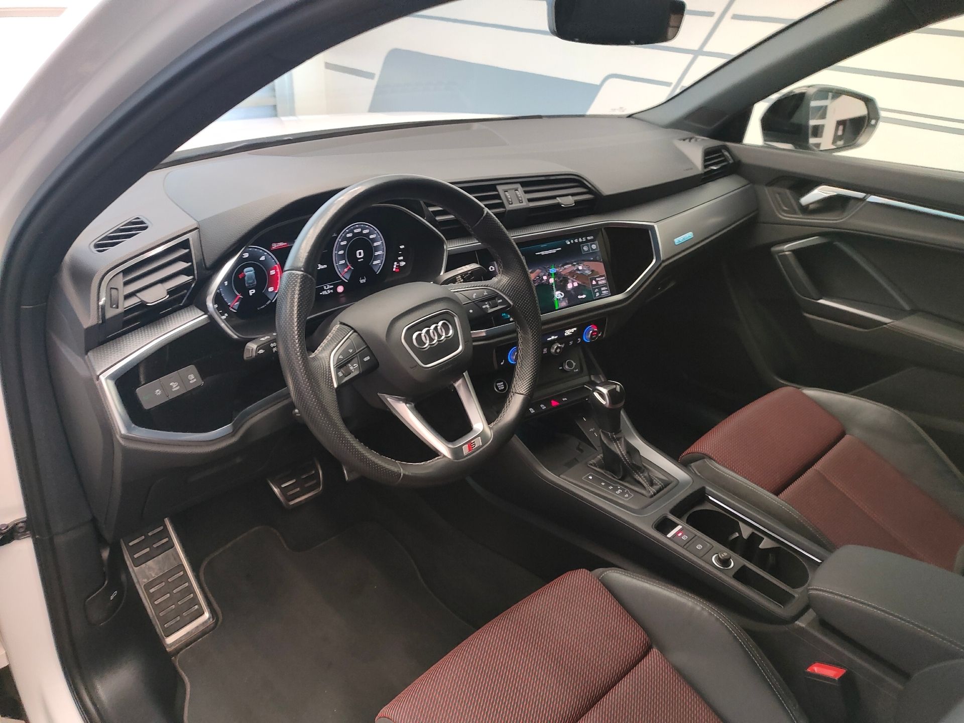 Audi Q3, 2.0 TDI quattro (147kW/200k), - fotka 6