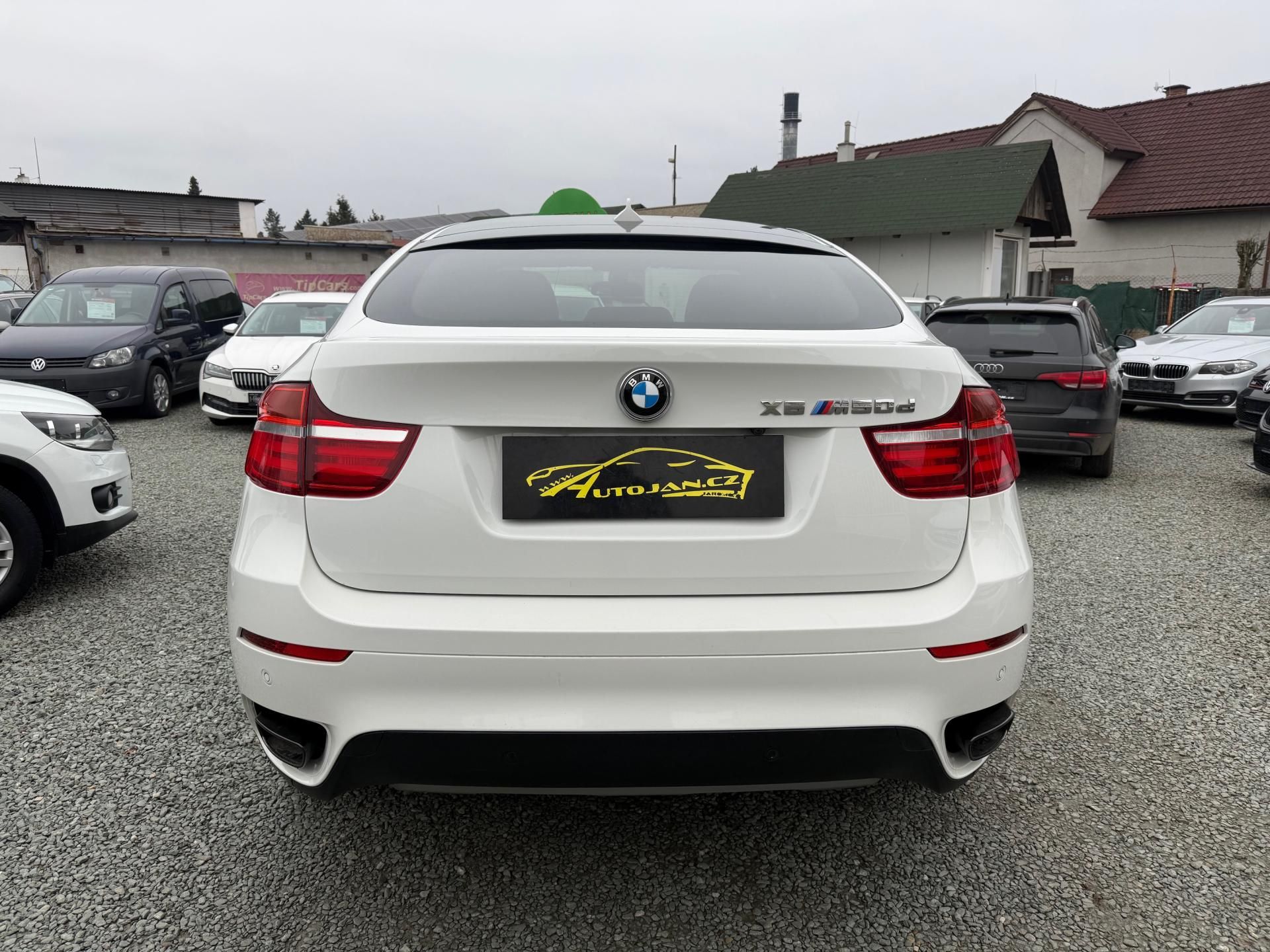 BMW X6, M50d - fotka 5