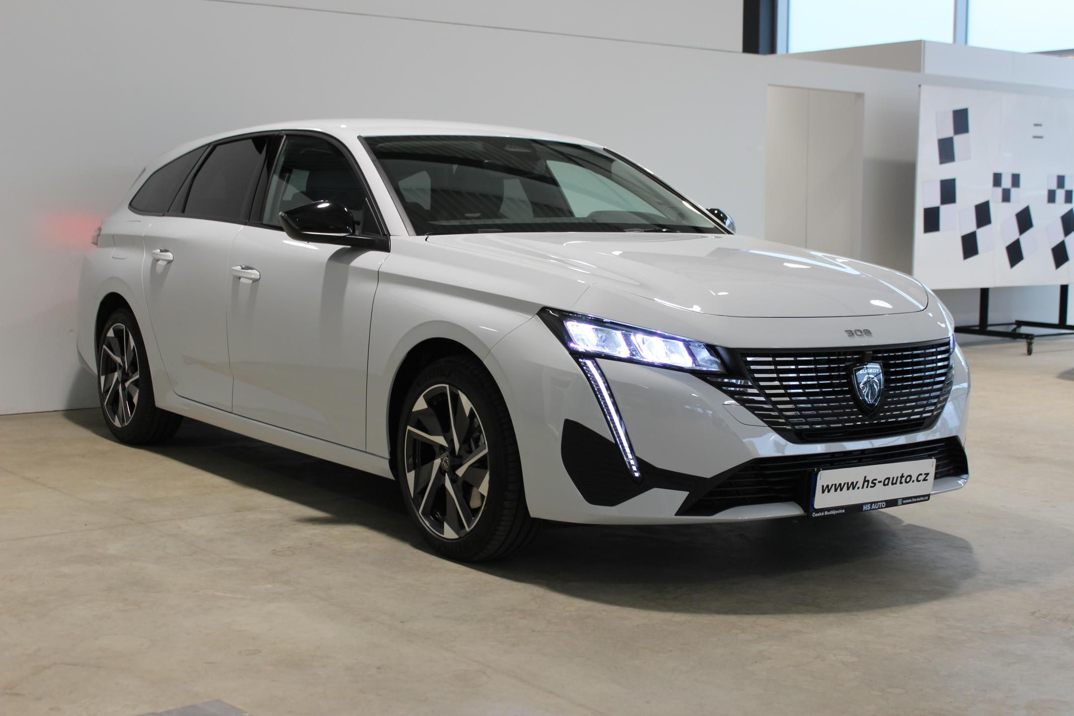 Peugeot 308, Allure Hybrid 136e-DCS6,DPH,ČR