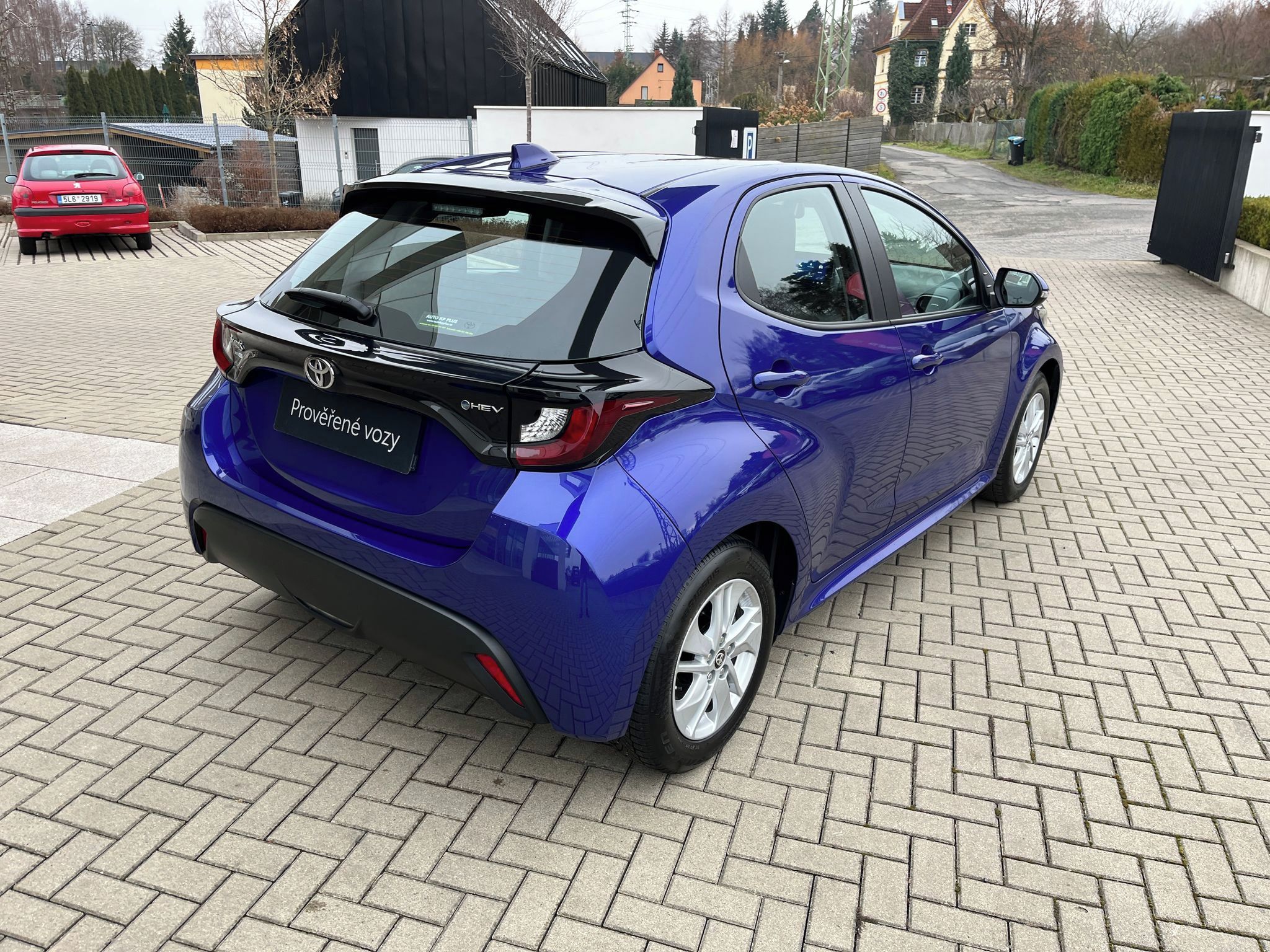 Toyota Yaris, 1.5 Hybrid e-CVT Comfort - fotka 6