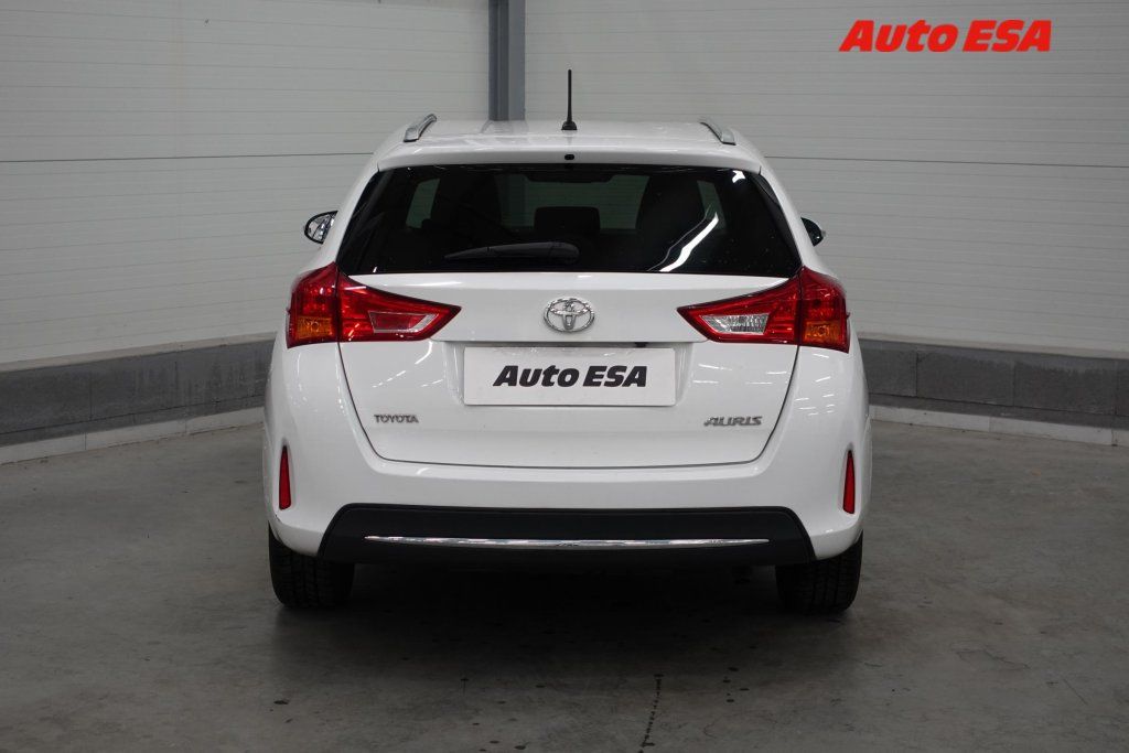 Toyota Auris, 1.4D,1.maj,ČR,autoAC - fotka 5