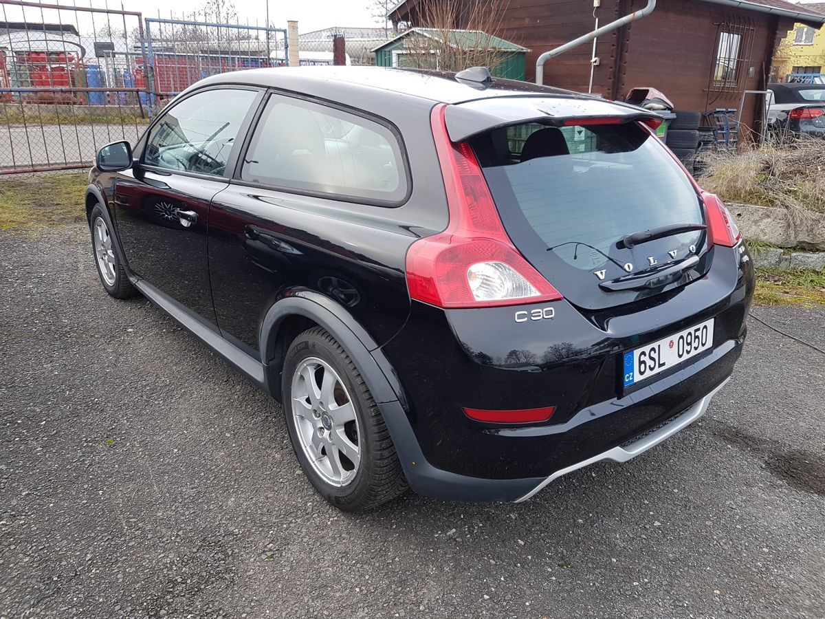 Volvo C30, 1.6D 80KW DUAL KLIMA - fotka 4