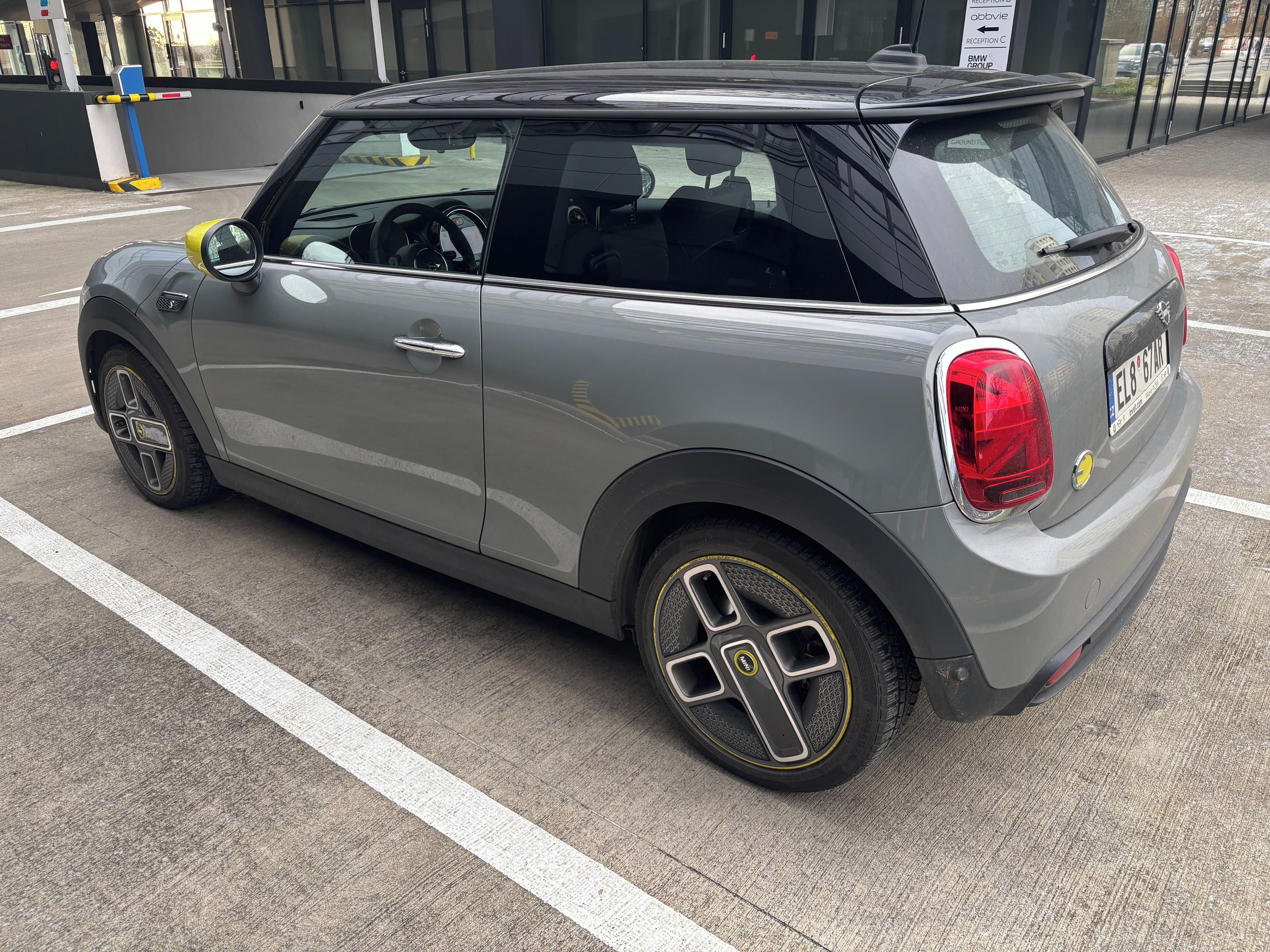 Mini Cooper, MINI Cooper SE Hatch - fotka 5