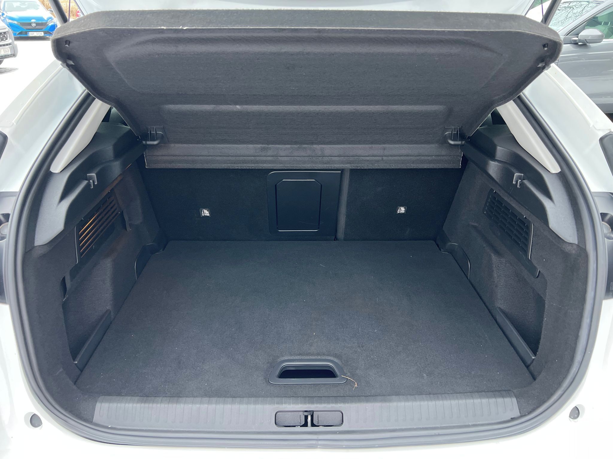 Citroën C4, 1.5 130k EAT8 ZÁRUKA SERVIS - fotka 6
