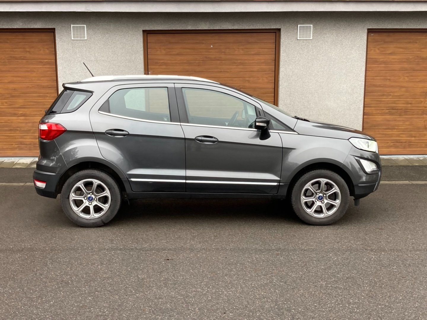 Ford Ecosport, 1.0i 92kW servisní k.Navigace - fotka 2