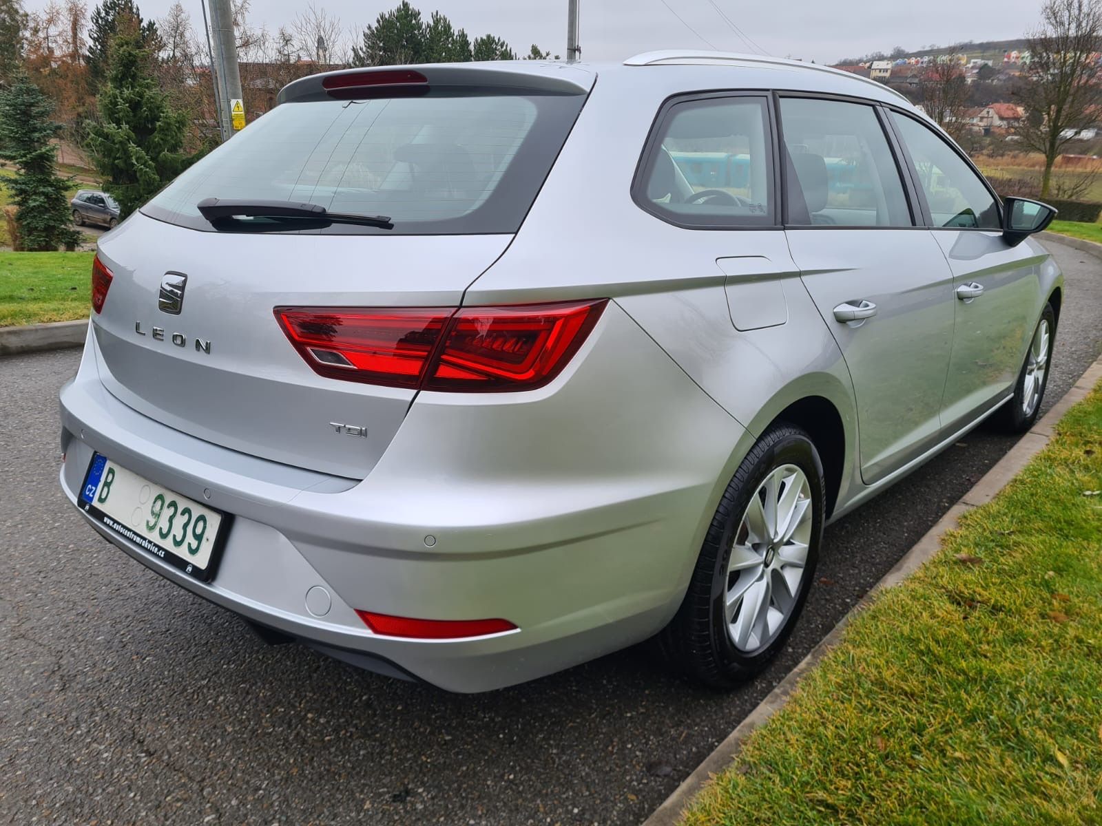 Seat Leon, 1.6 TDi ST 85KW DSG NAV - fotka 5