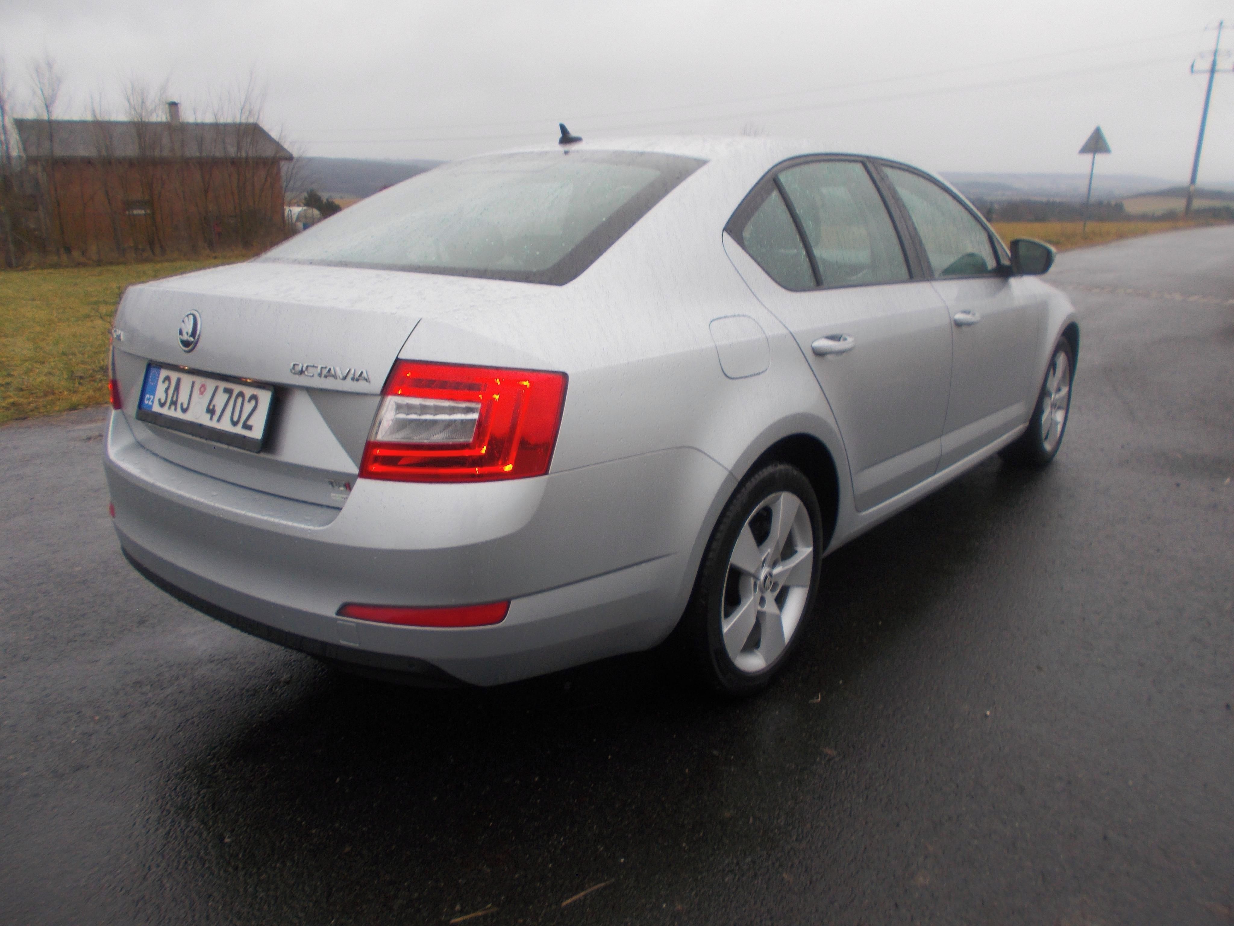 Škoda Octavia, 2,0 TDI110KW - fotka 5