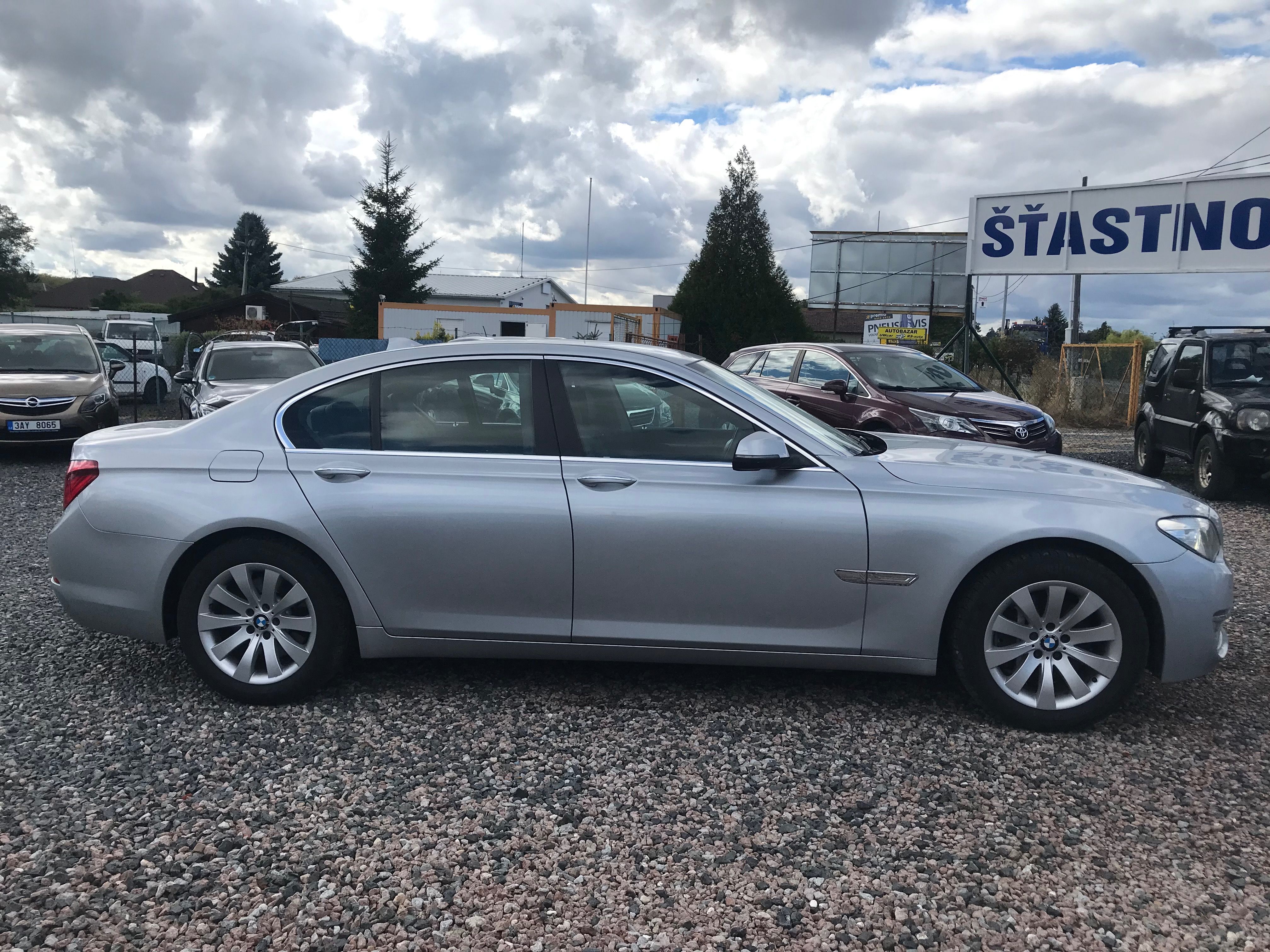 BMW Řada 7, 740d X-Drive,Facelift,Hud,ČR.. - fotka 4