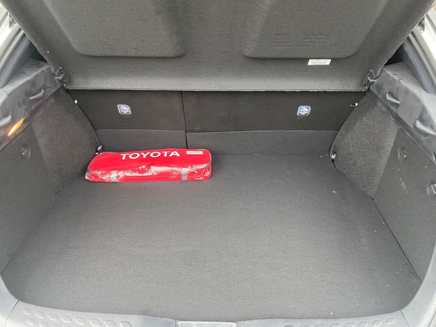 Toyota C-HR, 2,0 Hybrid E-CVT STYLE - fotka 4