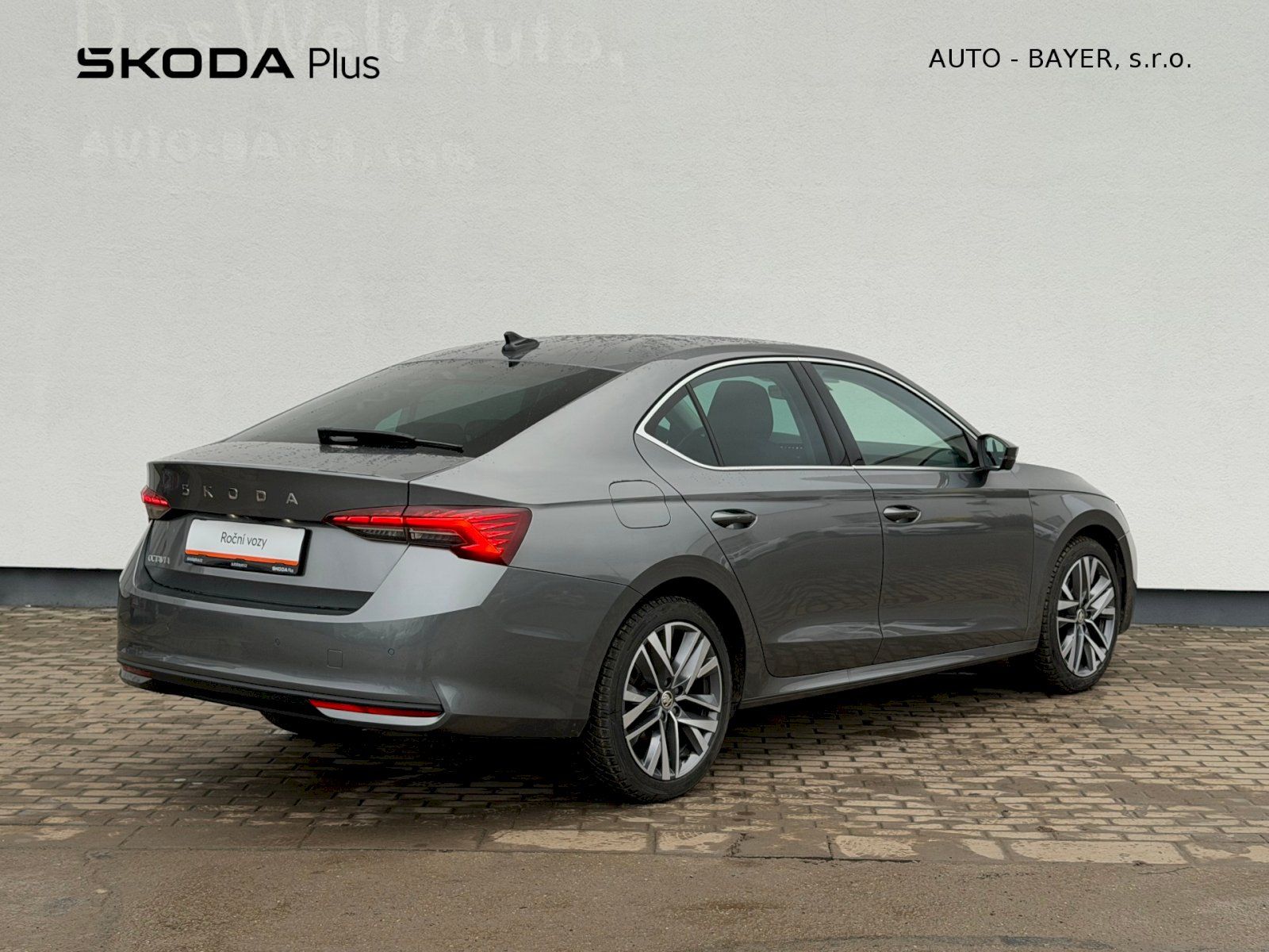 Škoda Octavia, First Edition Ultimate 2,0 TDI - fotka 2