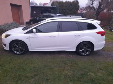 ST-line 1,5i 134kw  1 Majitel