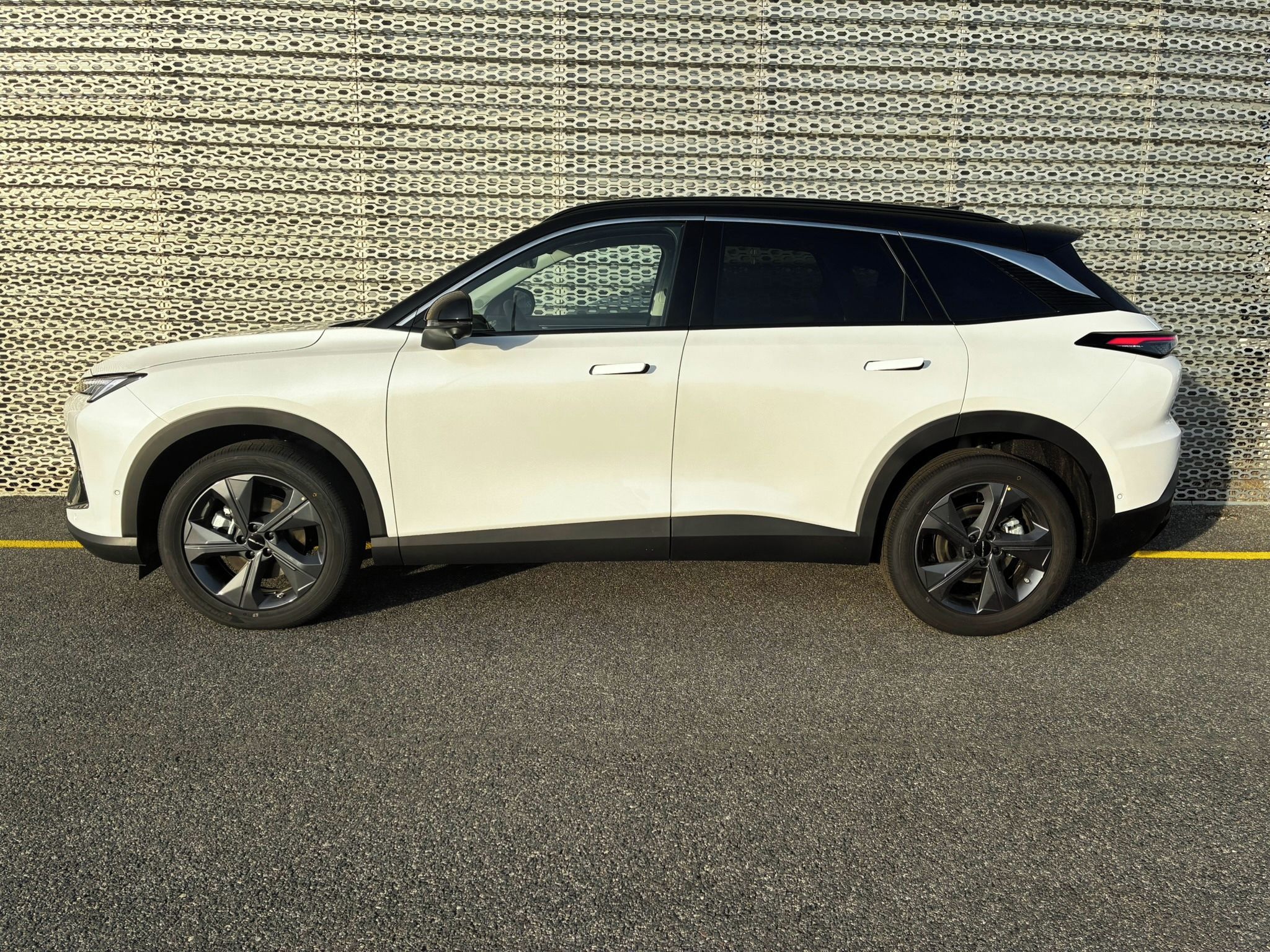 BAIC X55, 1,5T 130kW LUXURY 7DCT 4x2 - fotka 3