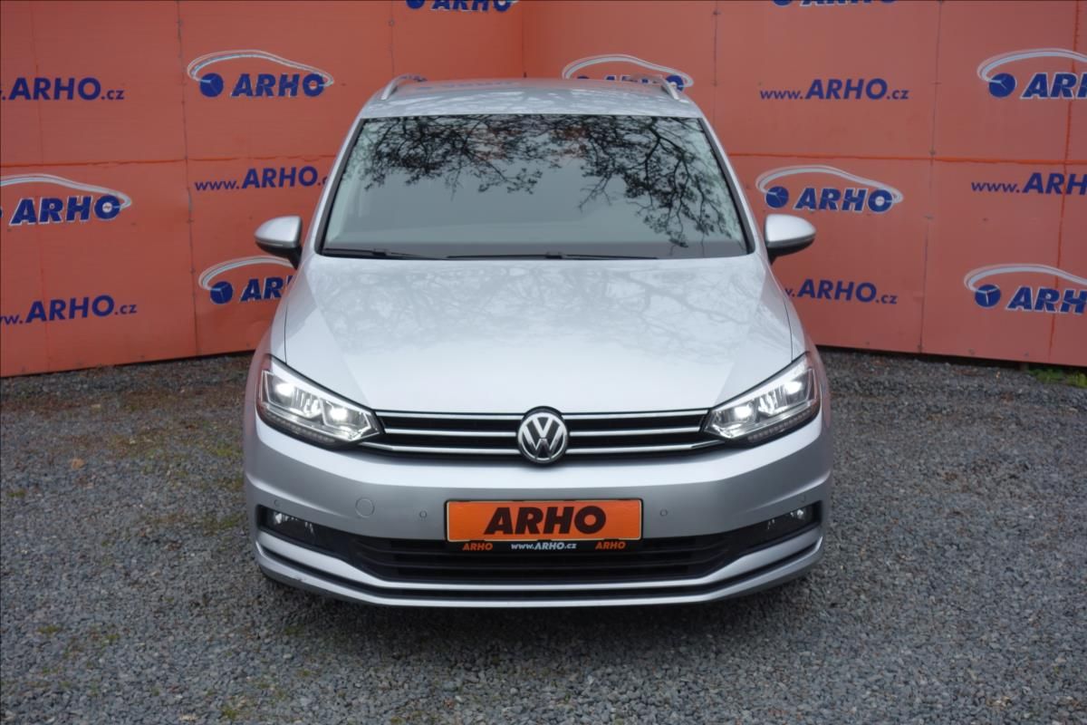 Volkswagen Touran, 2,0 TDi 110KW,ČR,SERV.KN.,DSG. - fotka 2