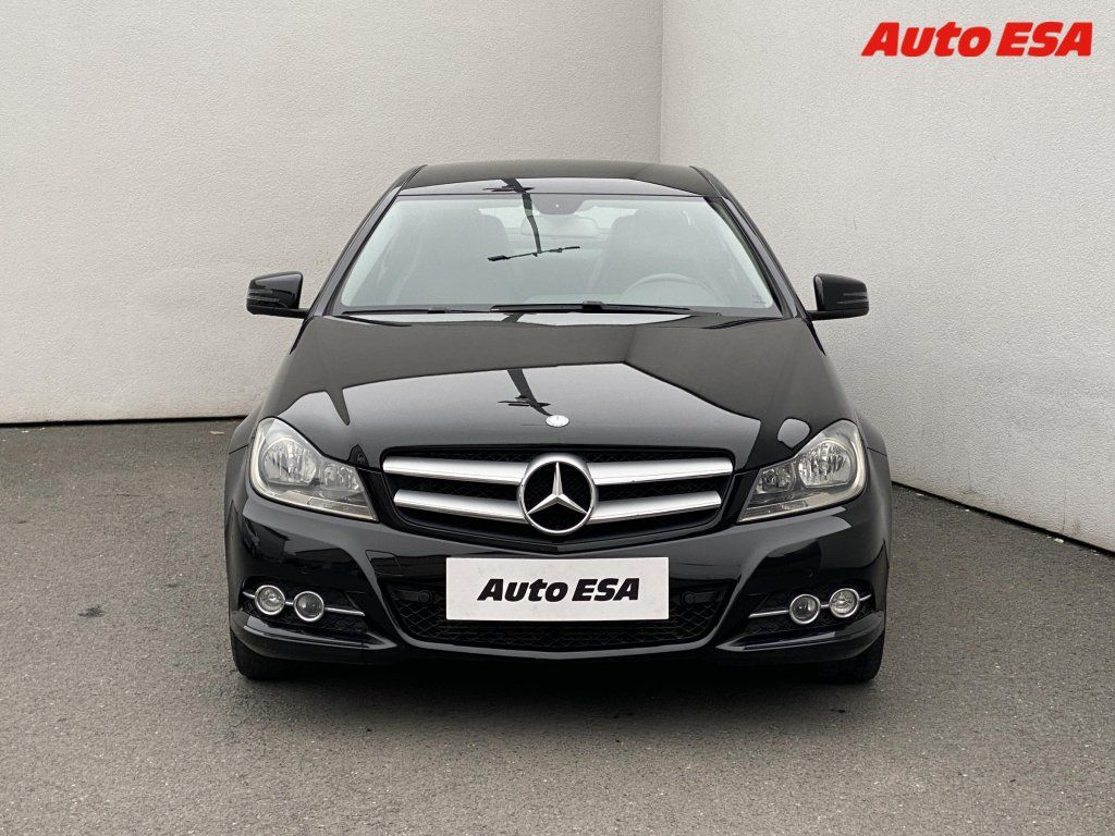 Mercedes-Benz Třídy C, 1.6i C180,Klima - fotka 2