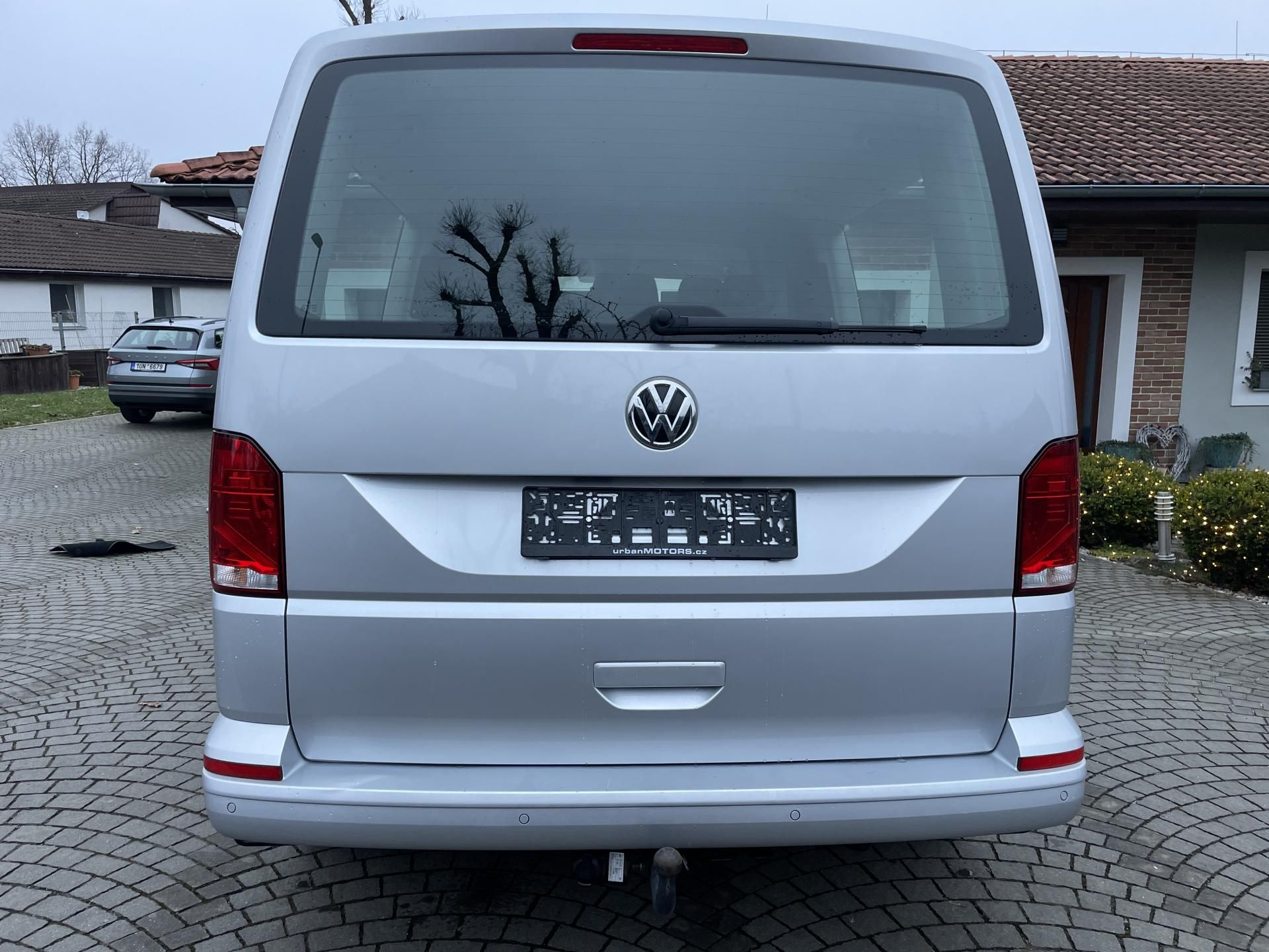 Volkswagen Caravelle, 2,0TDi 110kW comfortLINE 5míst - fotka 6