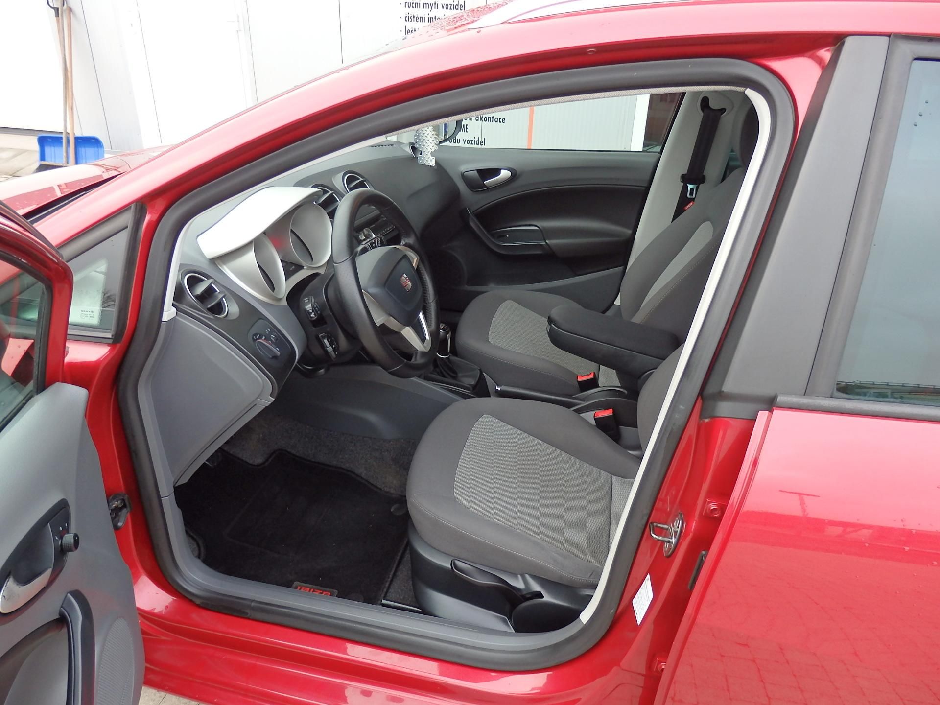 Seat Ibiza, 1.2 TSI 77kW ZÁVĚS, DIGI KLIMA - fotka 6