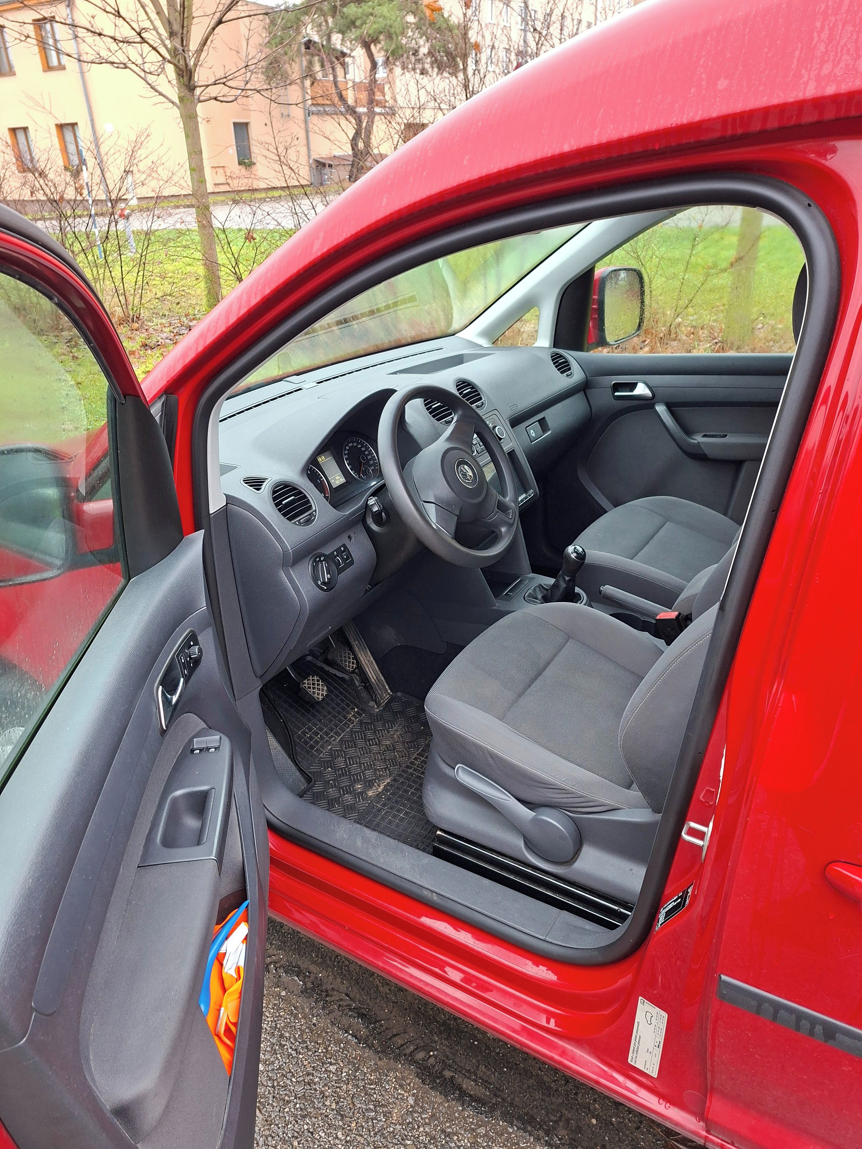 Volkswagen Caddy, 1.6 TDI 75kw - fotka 4