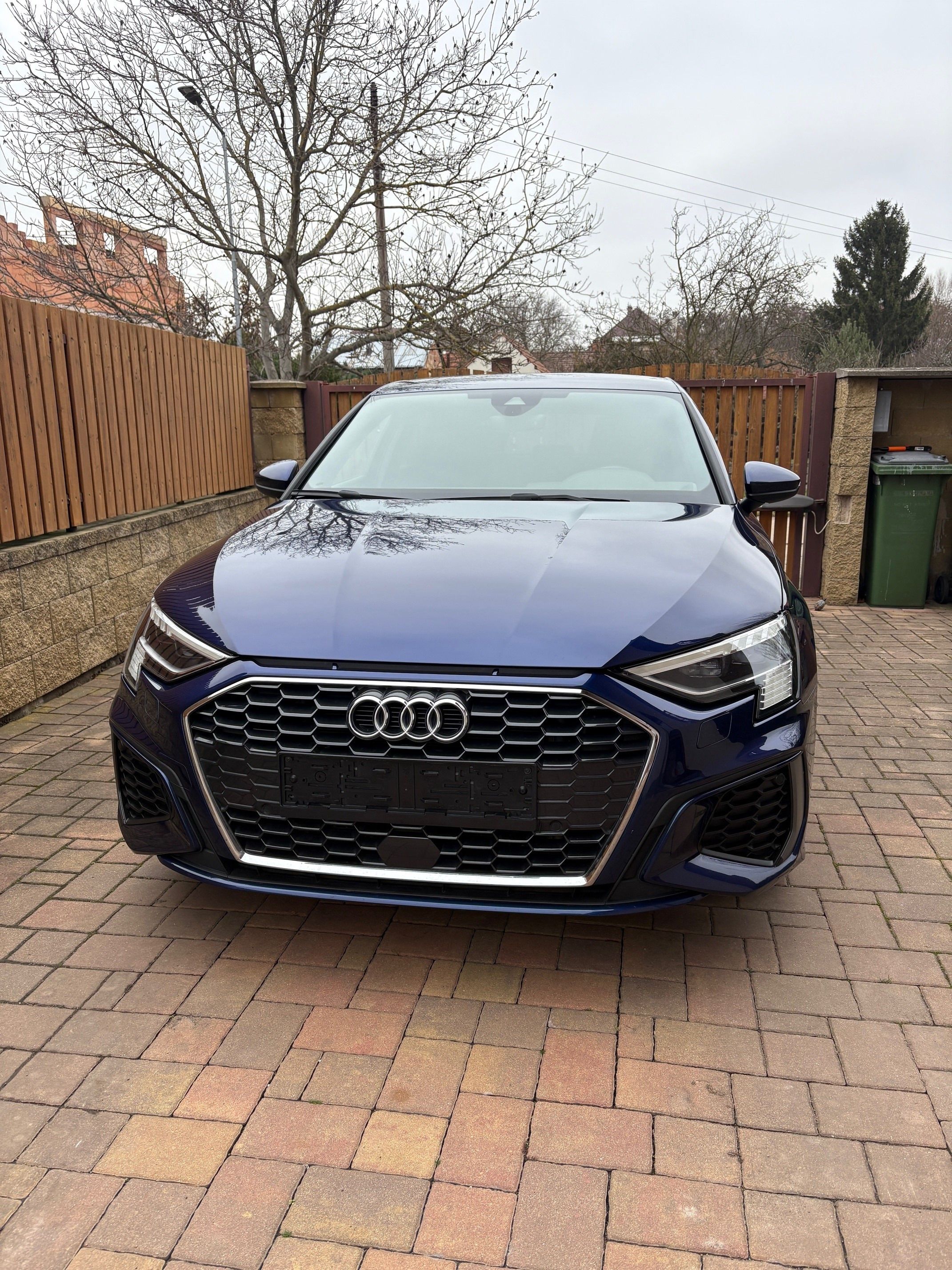 Audi A3, Audi A3 40 TFSIe Sline automat - fotka 2