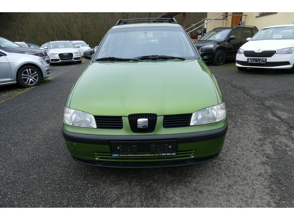 Seat Cordoba, 1,6 55KW KLIMA - fotka 3