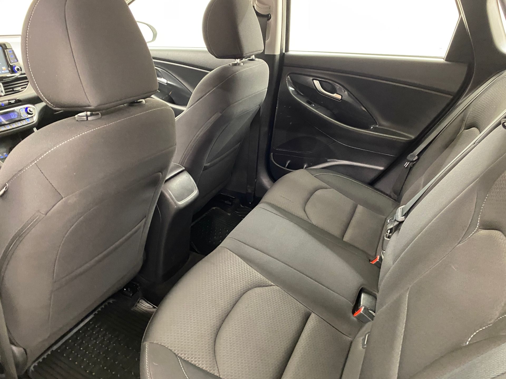 Hyundai i30, 1.6 CRDi 81 kW Navi - fotka 6