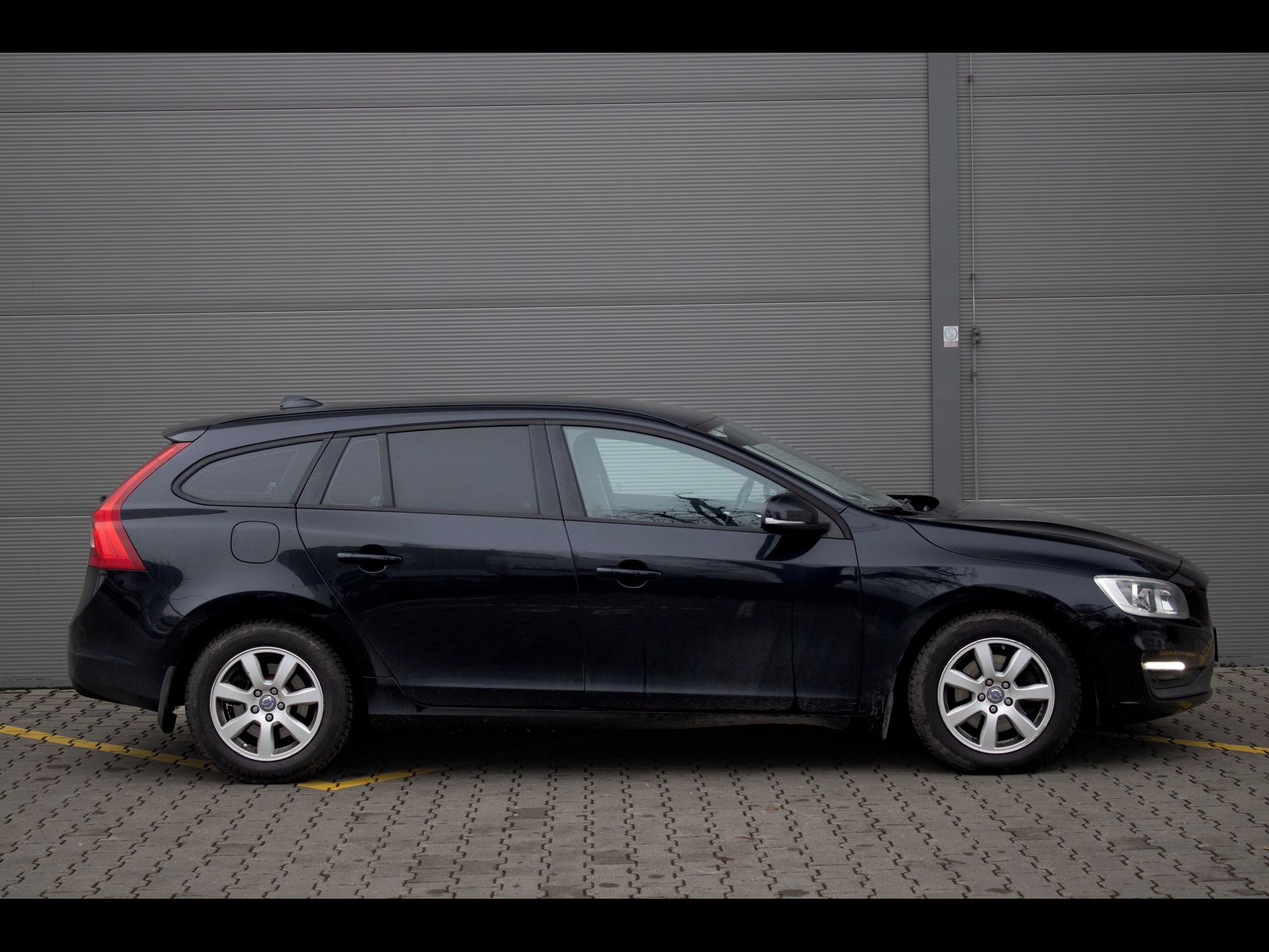 Volvo V60 - fotka 5