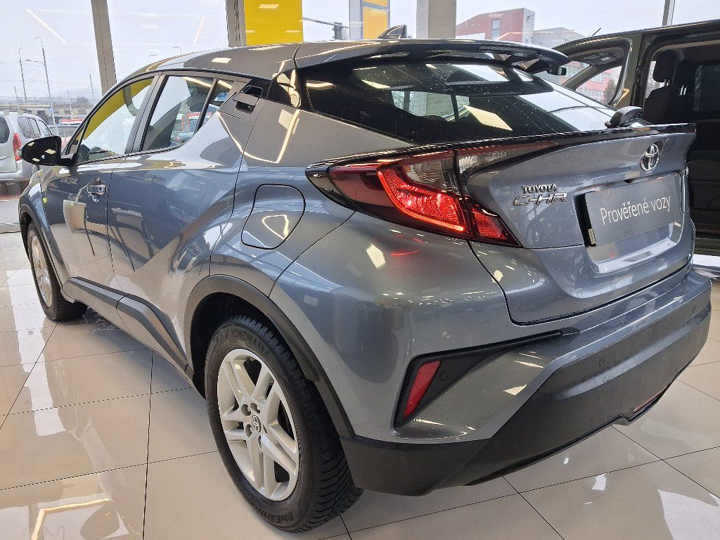 Toyota C-HR, 1.8HEV 72kW 2022 Comfort - fotka 4