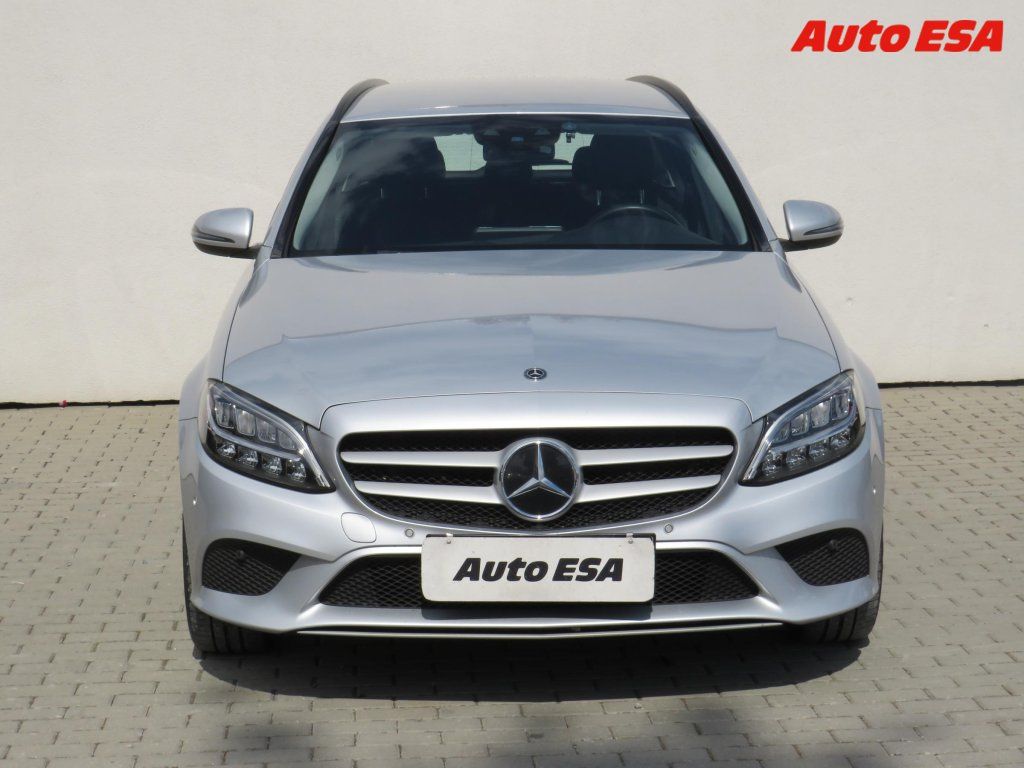 Mercedes-Benz Třídy C, 1.6 d C 200 d,AT,LED - fotka 2