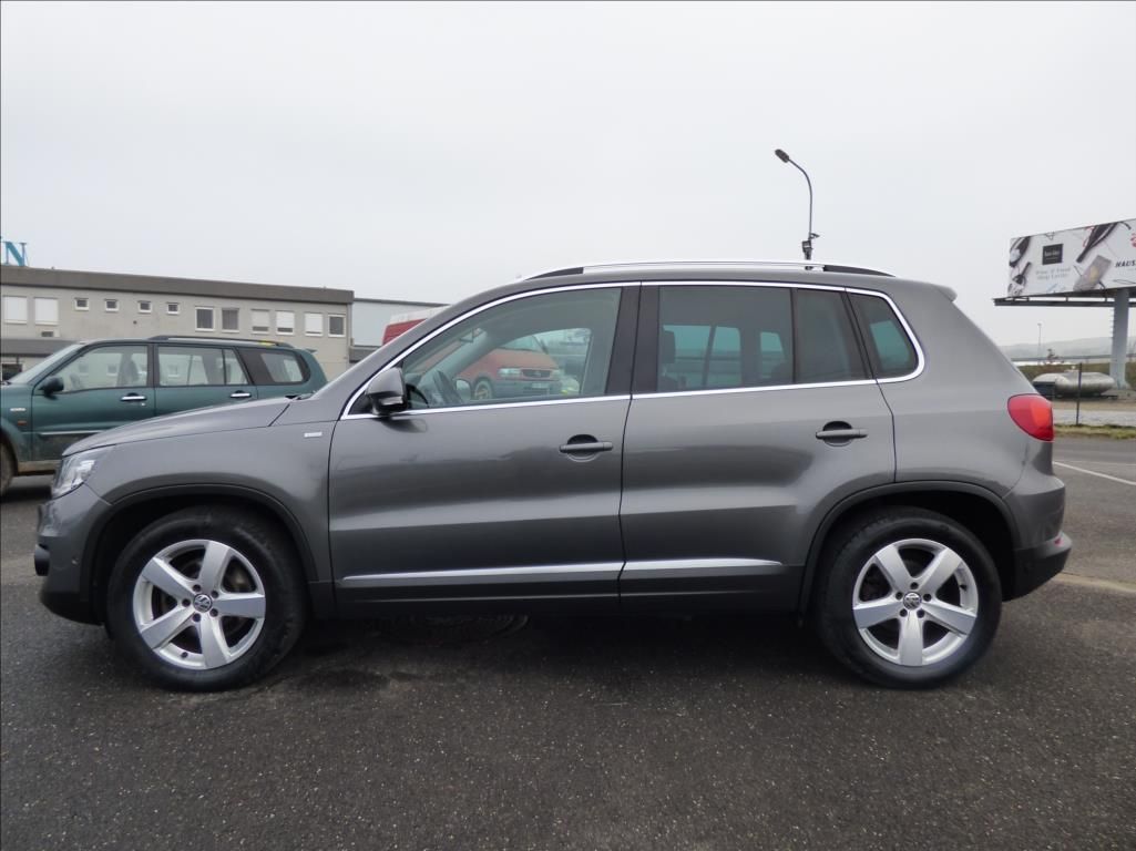 Volkswagen Tiguan, 1,4 TSI 90KW SPORT - fotka 5