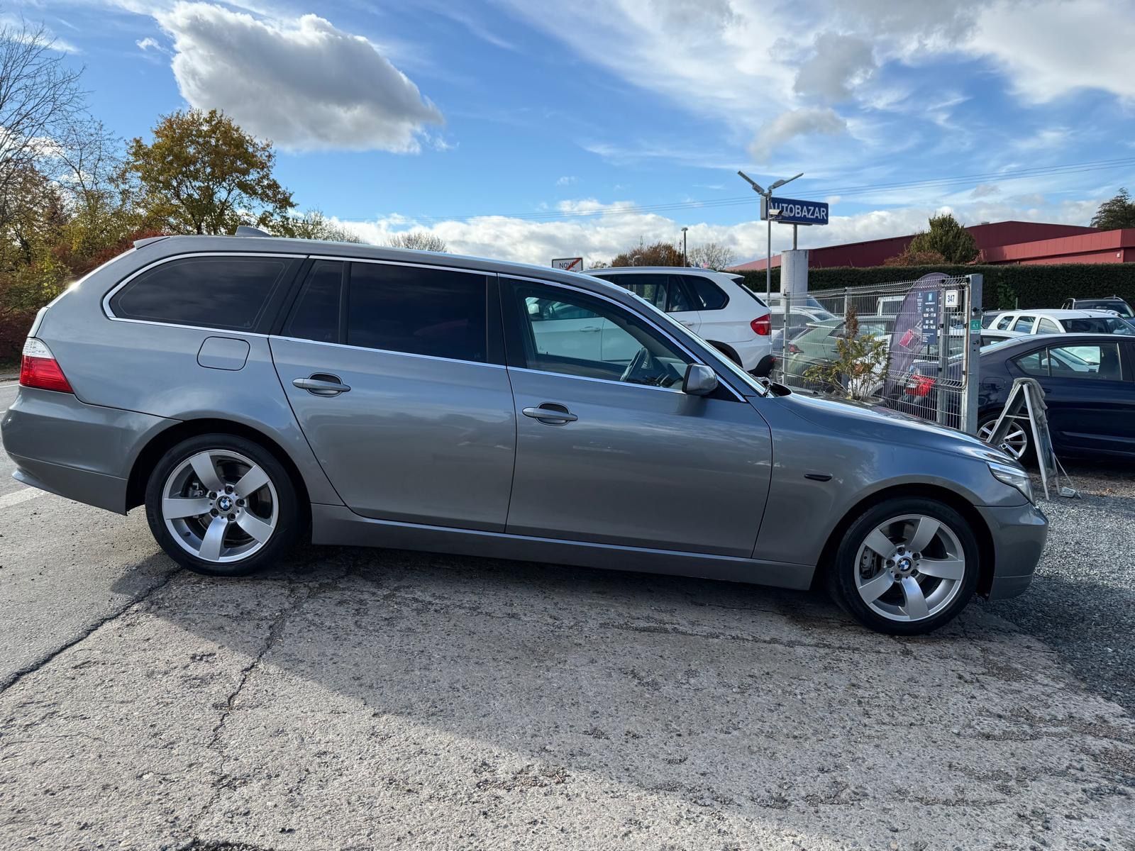 BMW Řada 5, LCi 525d 145kw Navi Automat Xe - fotka 4