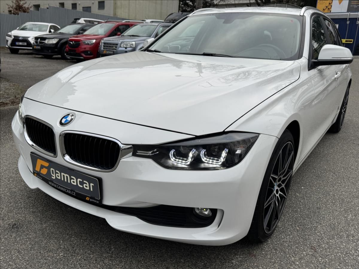 BMW Řada 3, 2,0 SPORT+4x4+PEKNÝ STAV - fotka 2