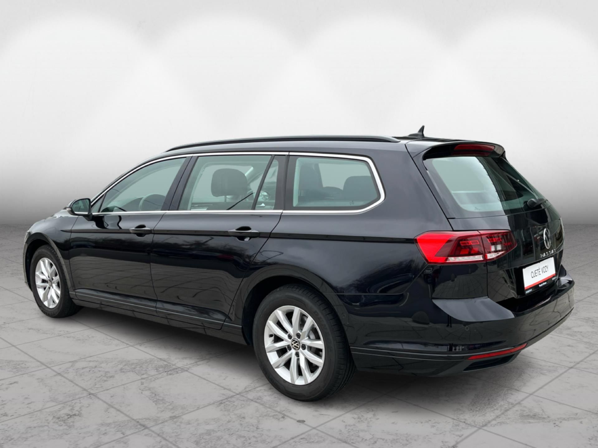 Volkswagen Passat, 2,0TDI 110kW DSG BUSINESS PREM - fotka 6