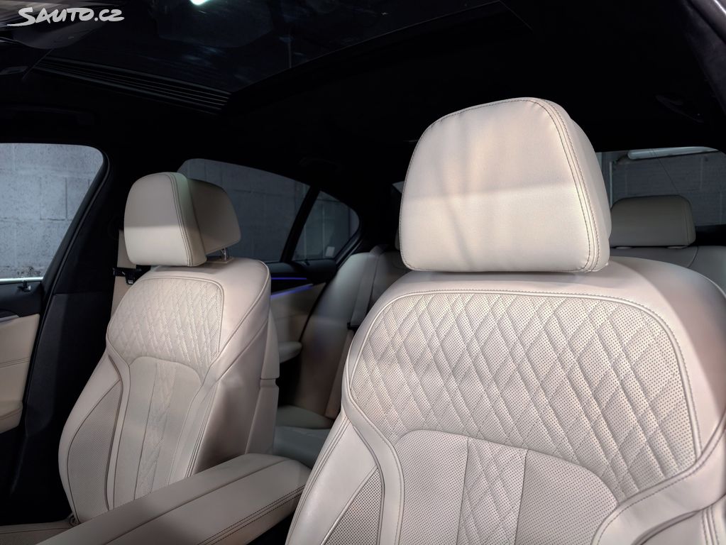 M550ix BMW Řada 5 M550ix V8|390kW|Laser|Nezávisl | Sauto.cz