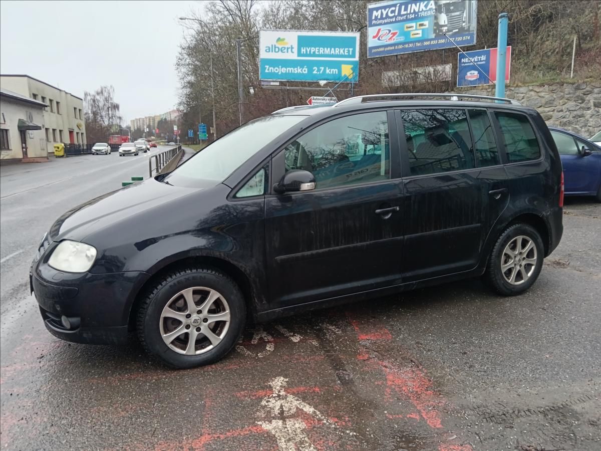 Volkswagen Touran, 2,0 - fotka 6