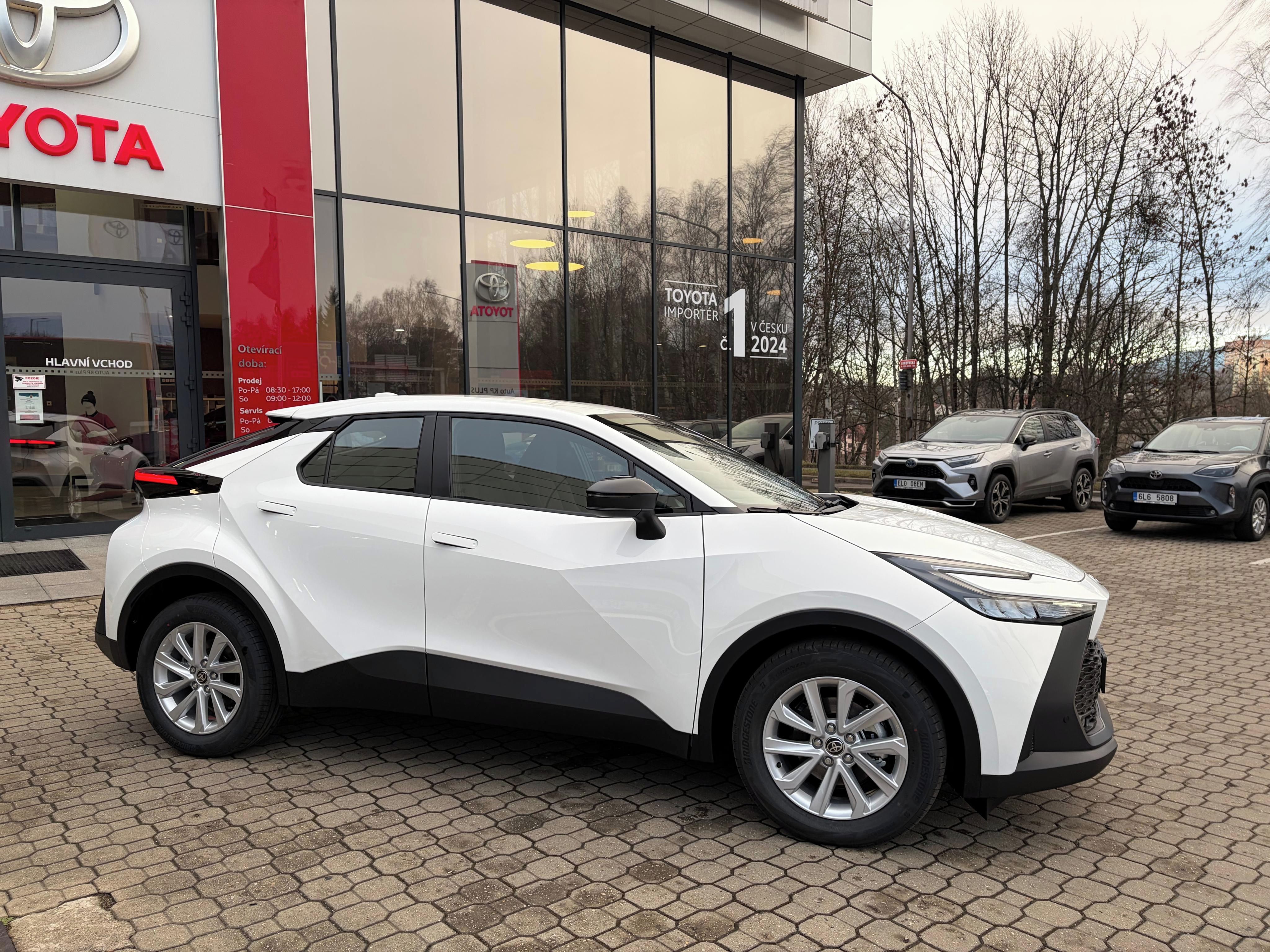 Toyota C-HR, 1,8 HEV 140k Comfort Business - fotka 3