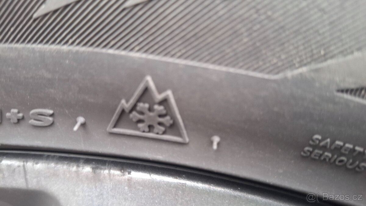 Mercedes-Benz Třídy C, 2015 na splátky všem - fotka 5