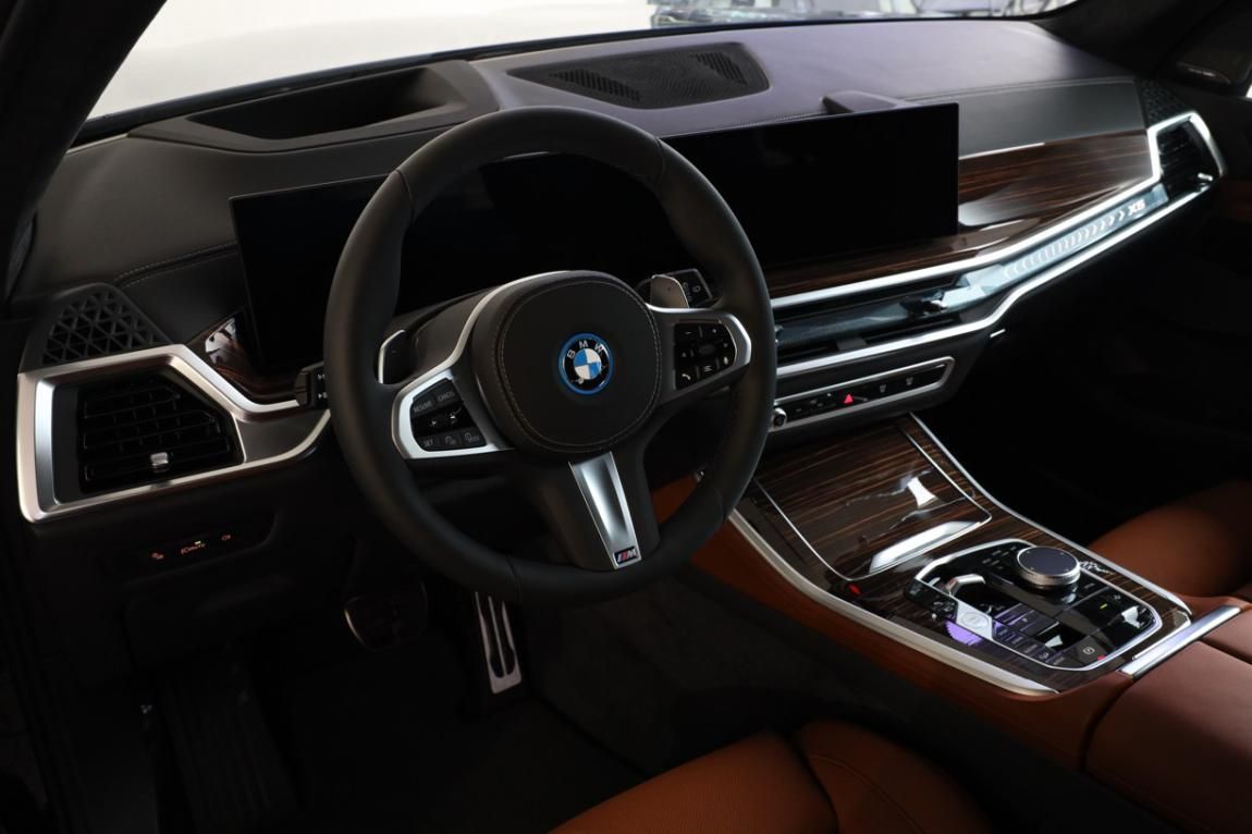BMW X5, xDrive50e - fotka 2
