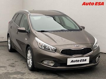 1.6 CRDi,Navi,kamera,+kola