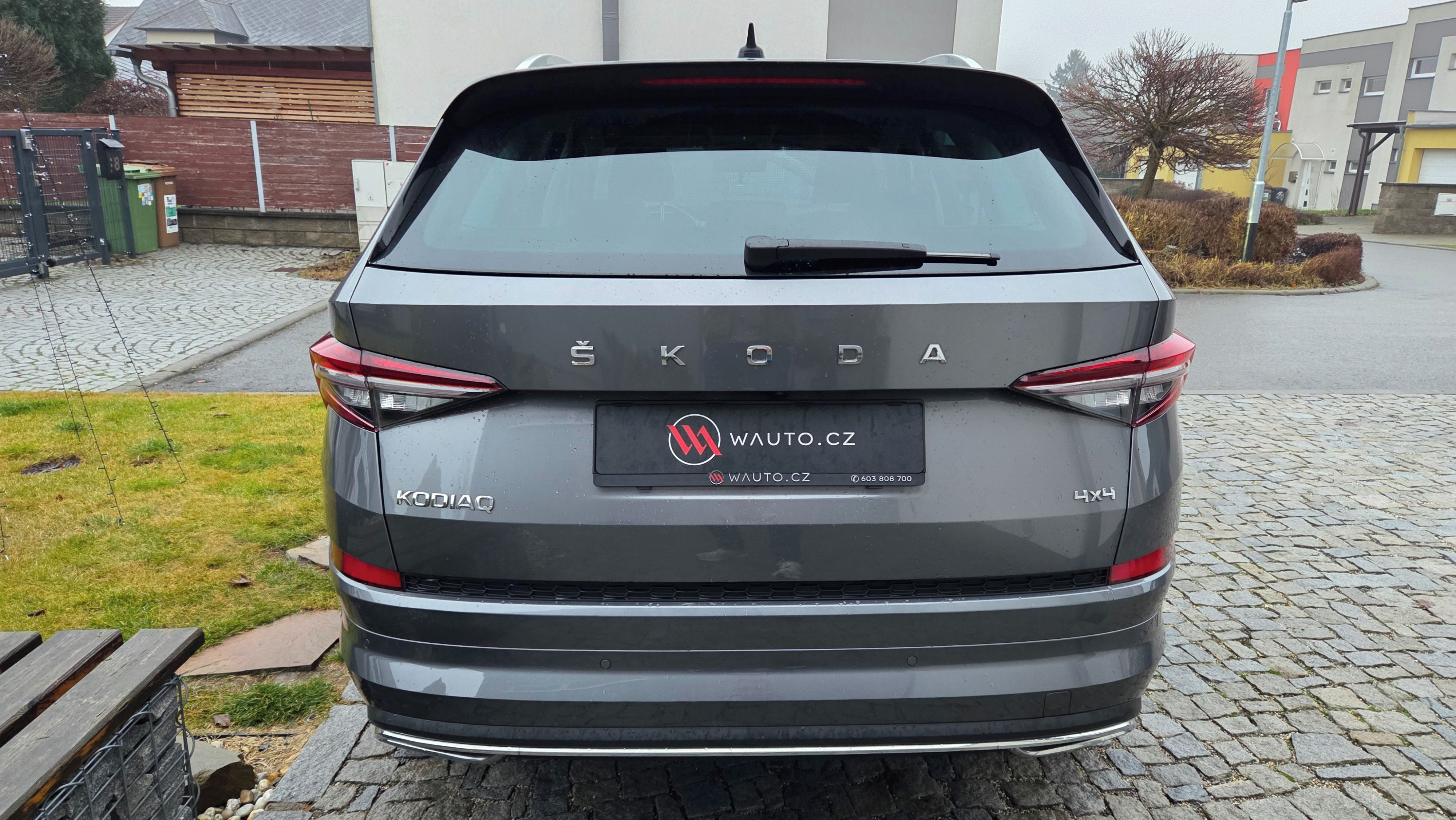 Škoda Kodiaq, L&K, 4x4, DSG, 360 kamera, ACC - fotka 5