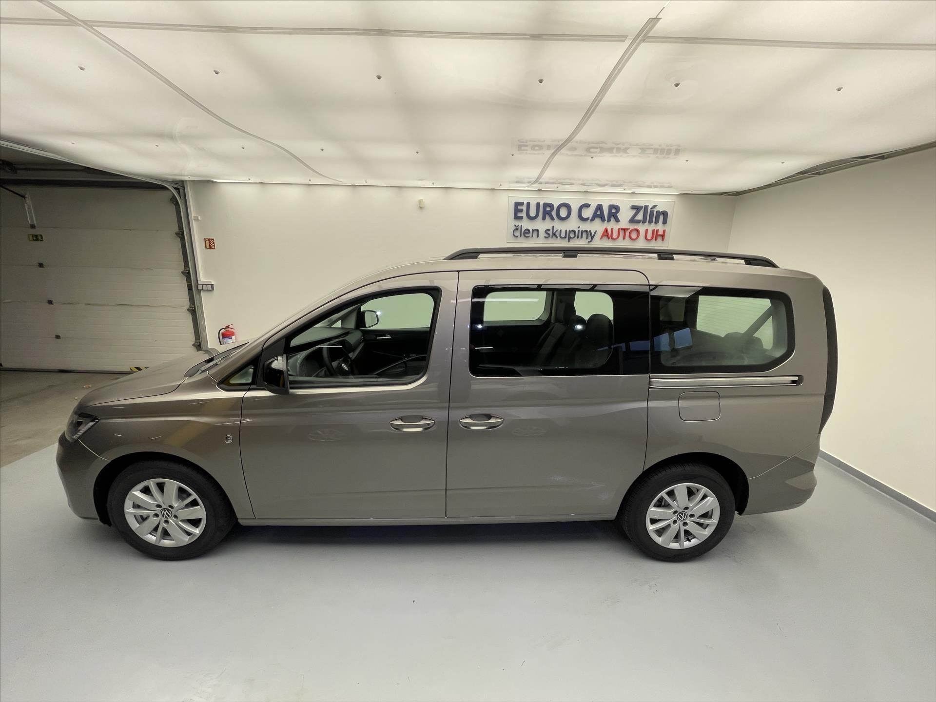 Volkswagen Caddy, Caddy Maxi Life 2,0 TDI - fotka 3