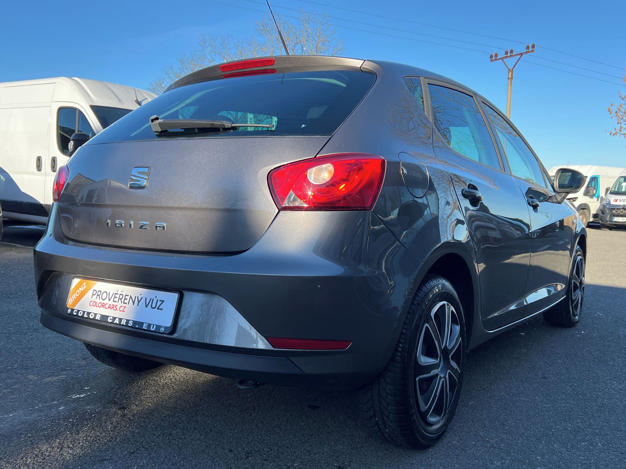 Seat Ibiza, 1.2i 51kW ZÁRUKA SERVIS NAVI - fotka 5