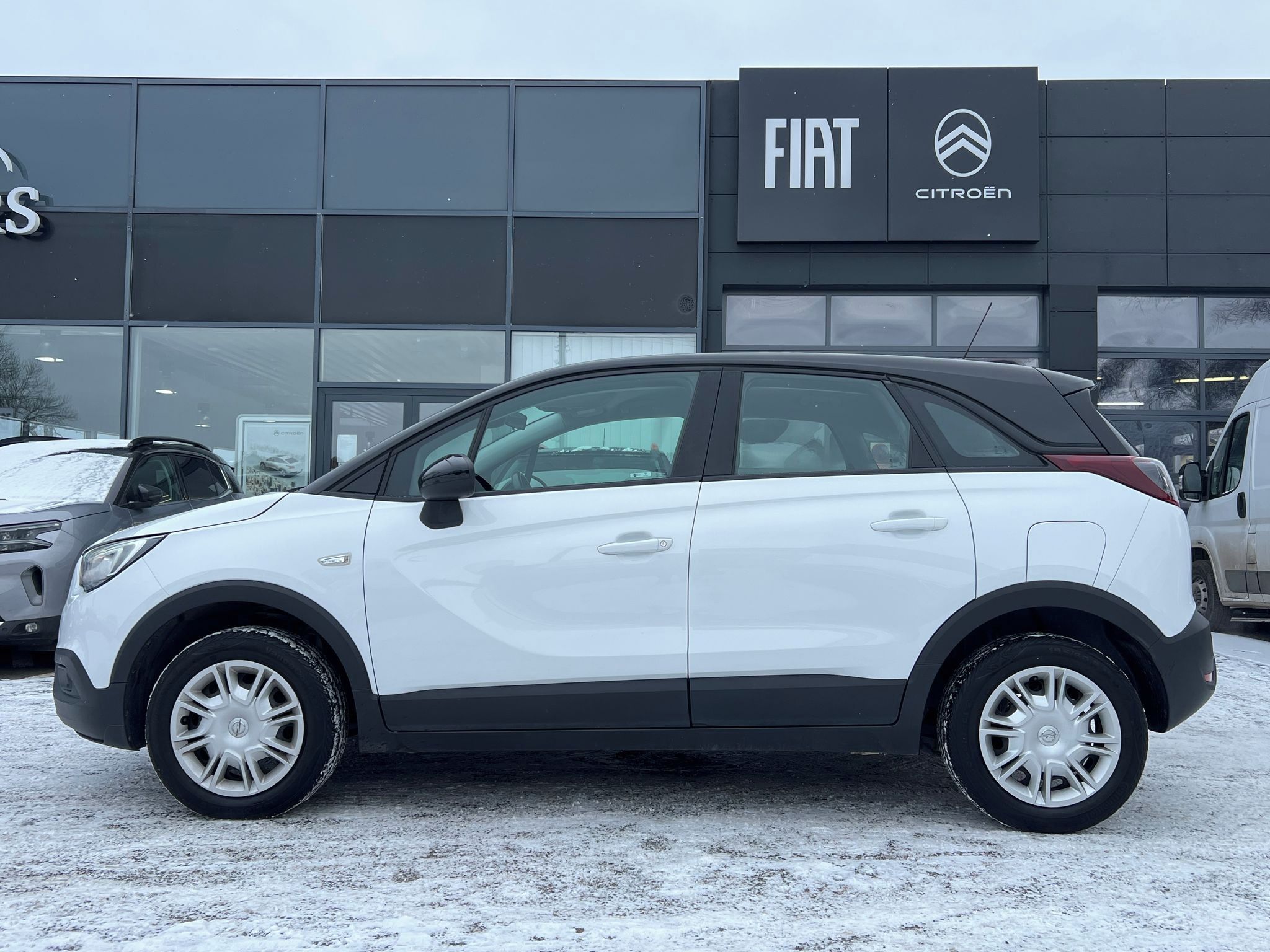 Opel Crossland X, 1.2 110k AUTOMAT ZÁRUKA SERVIS - fotka 4