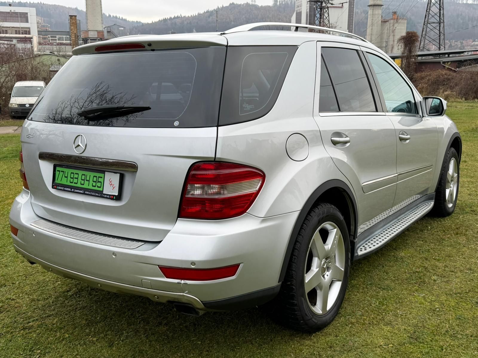 Mercedes-Benz Třídy M, 350 CDI 4x4 -PARKOVACÍ SENZORY - fotka 5