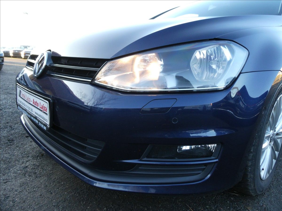 Volkswagen Golf, 1,6 TDi 81kW,CUP,4x4,serviska - fotka 4