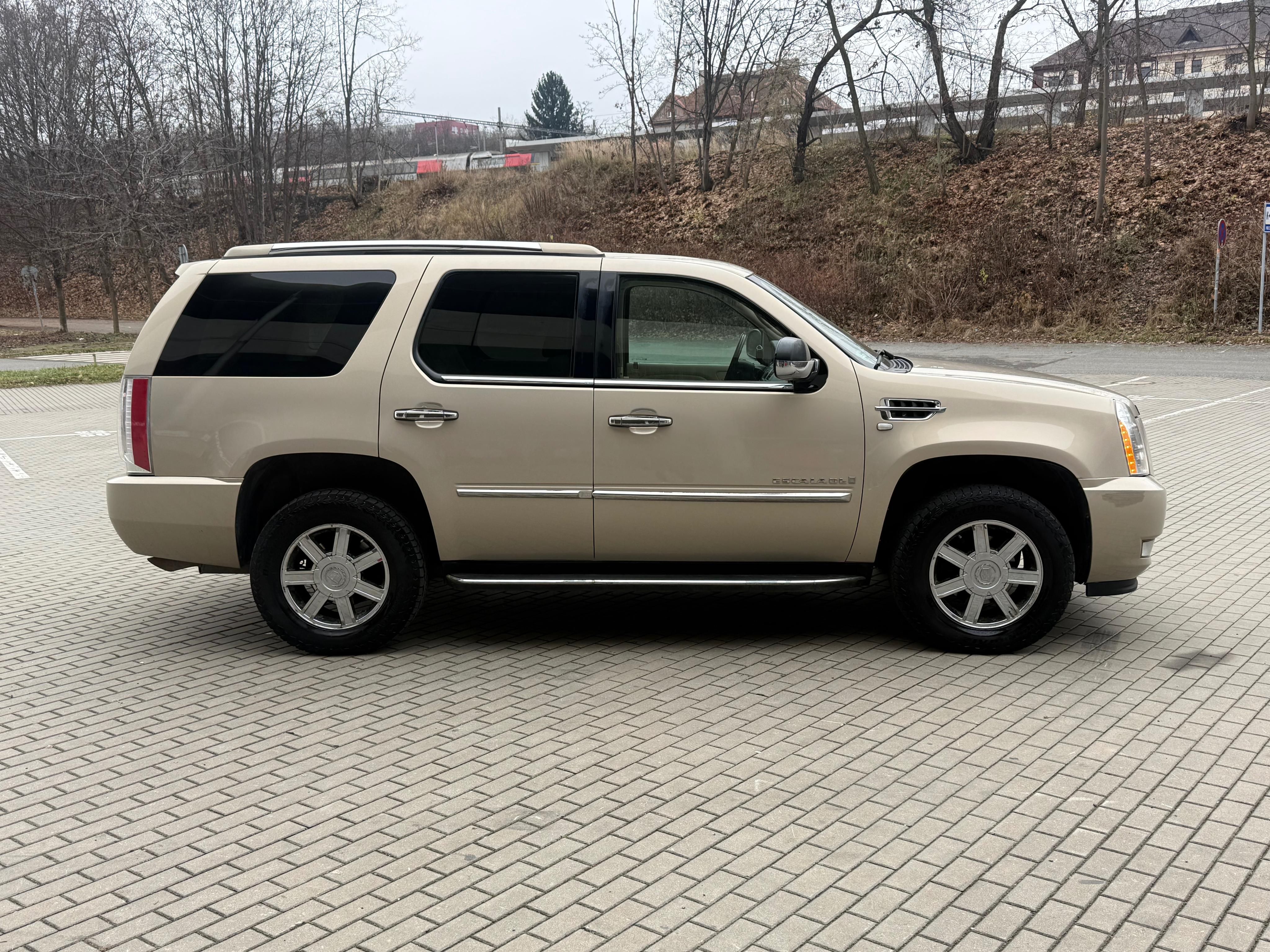 Cadillac Escalade, V8 6.2i+LPG 301kw Původ ČR DPH - fotka 6