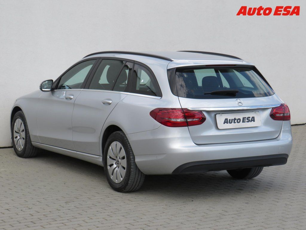 Mercedes-Benz Třídy C, 1.6 d C 200 d,AT,LED - fotka 6